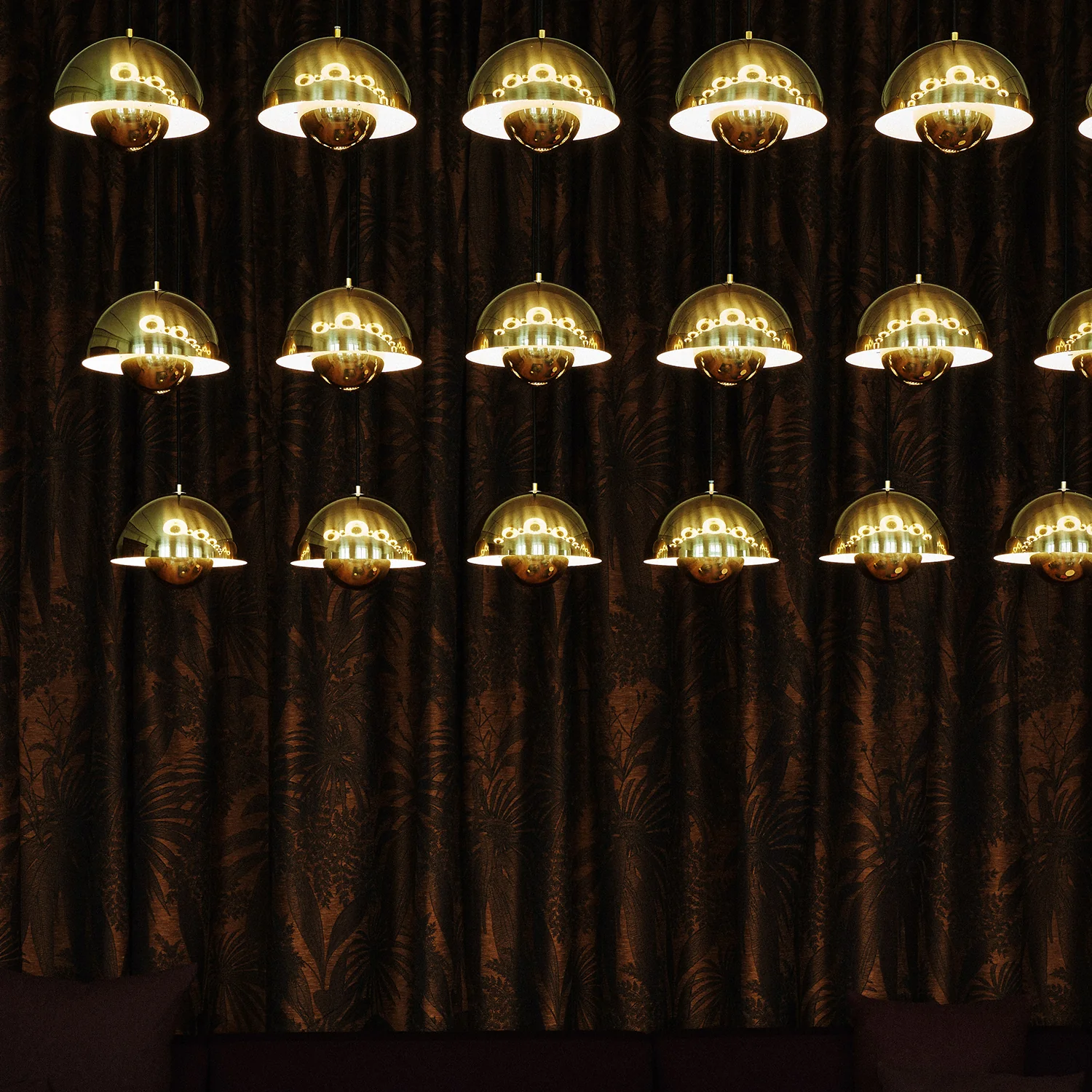 &tradition | flowerpot VP1 pendant lamp | brass 23cm - Image 4