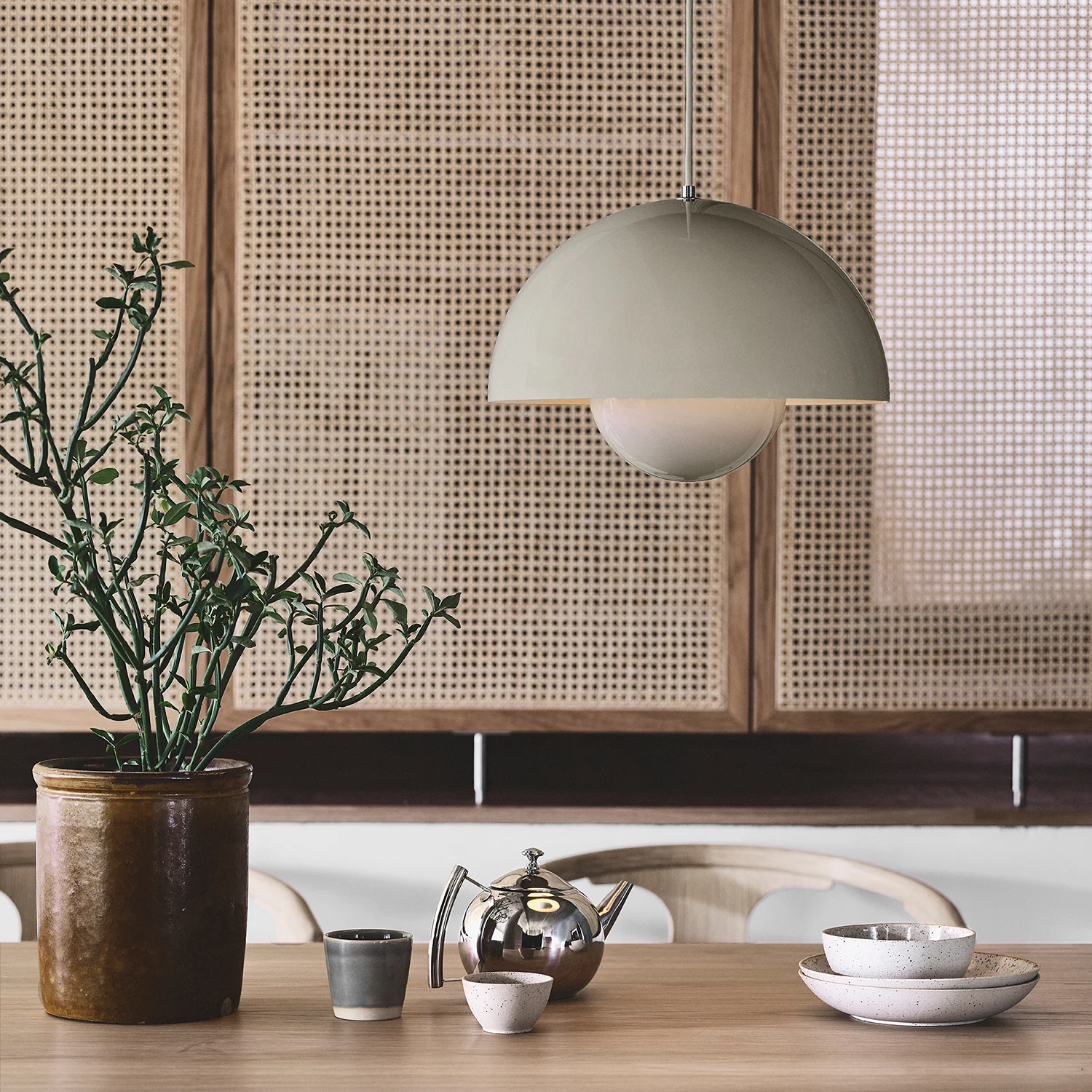 &tradition | flowerpot VP7 pendant lamp | grey beige 37cm - Image 2