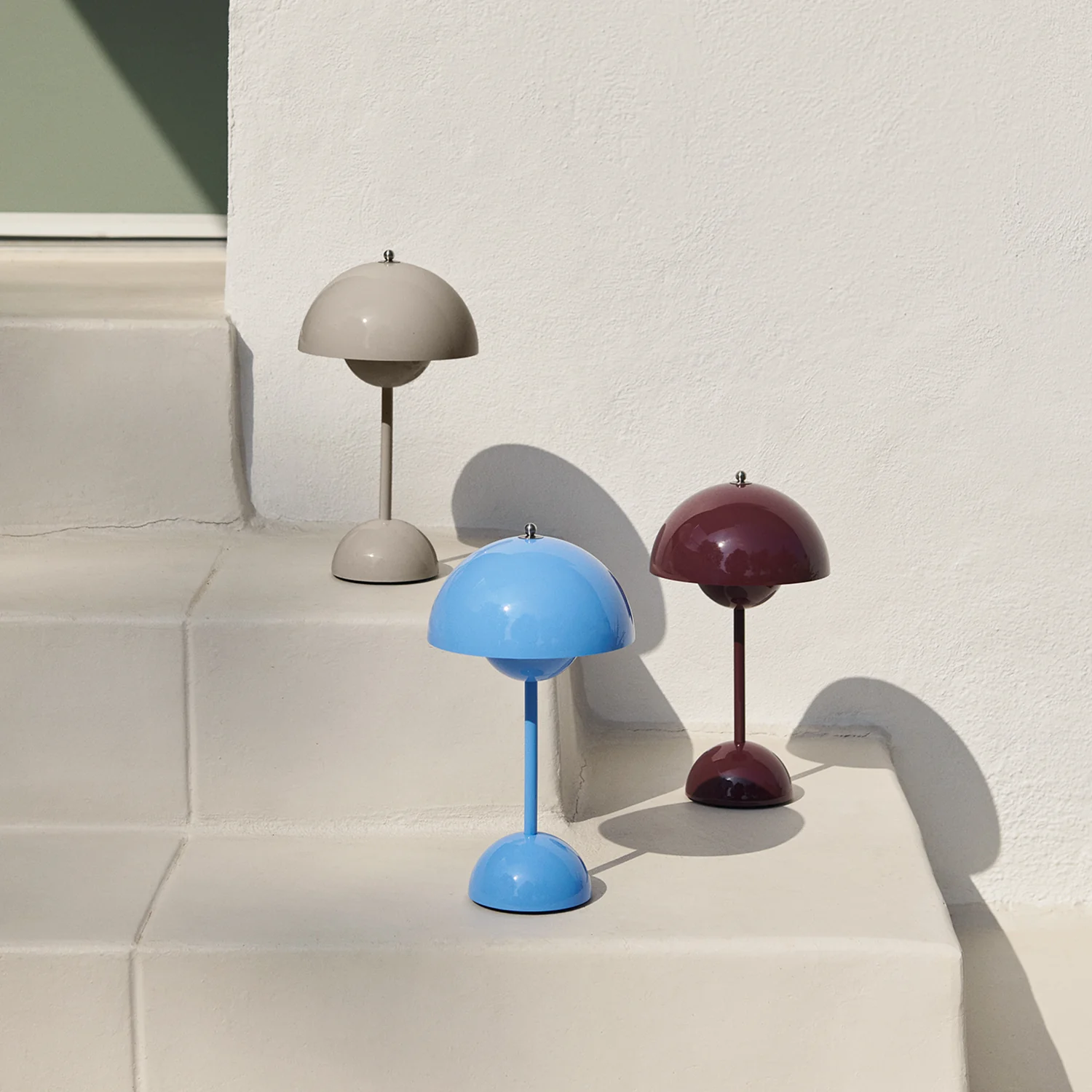 &tradition | flowerpot VP9 portable lamp | swim blue - Image 7