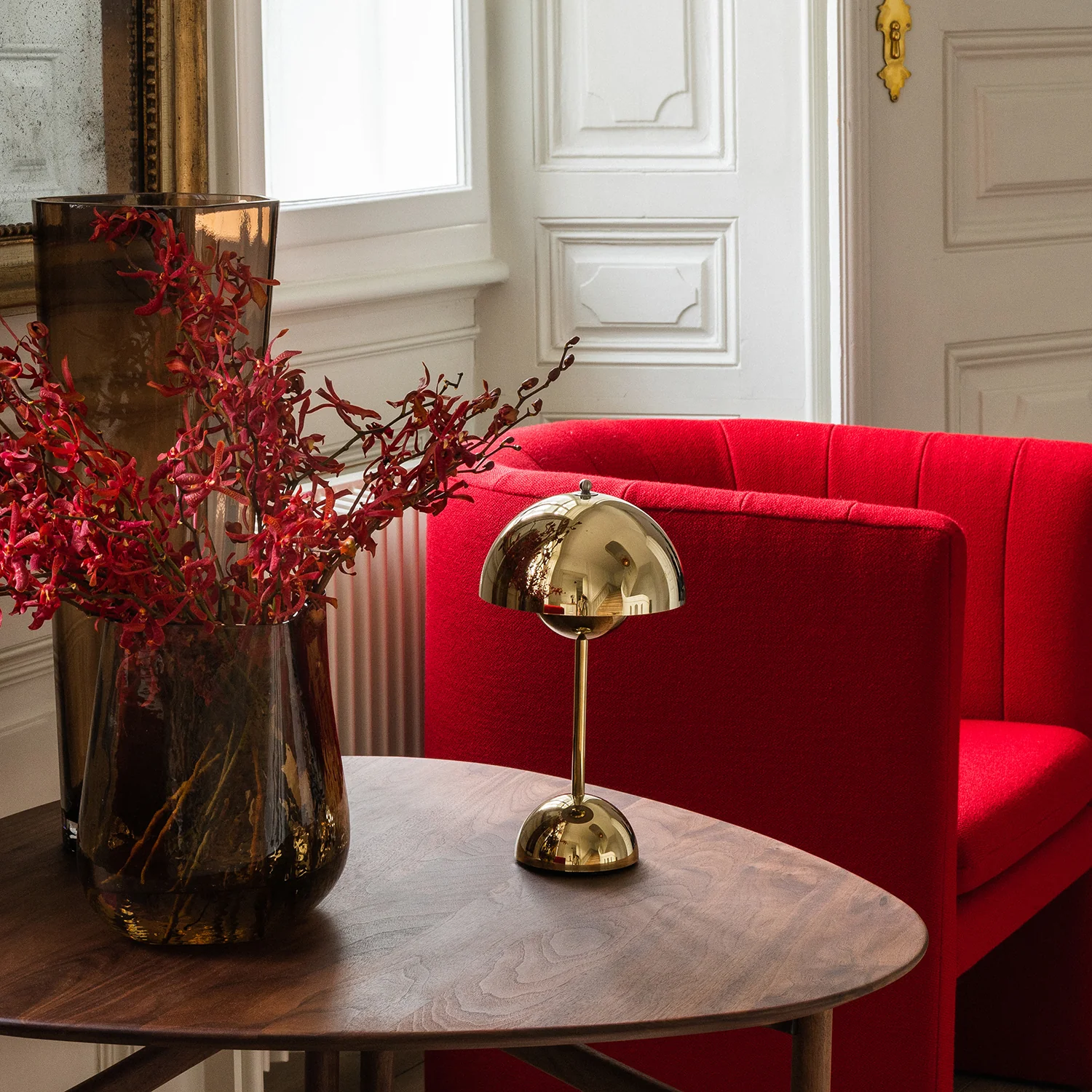 &tradition | flowerpot VP9 portable lamp | brass - Image 4