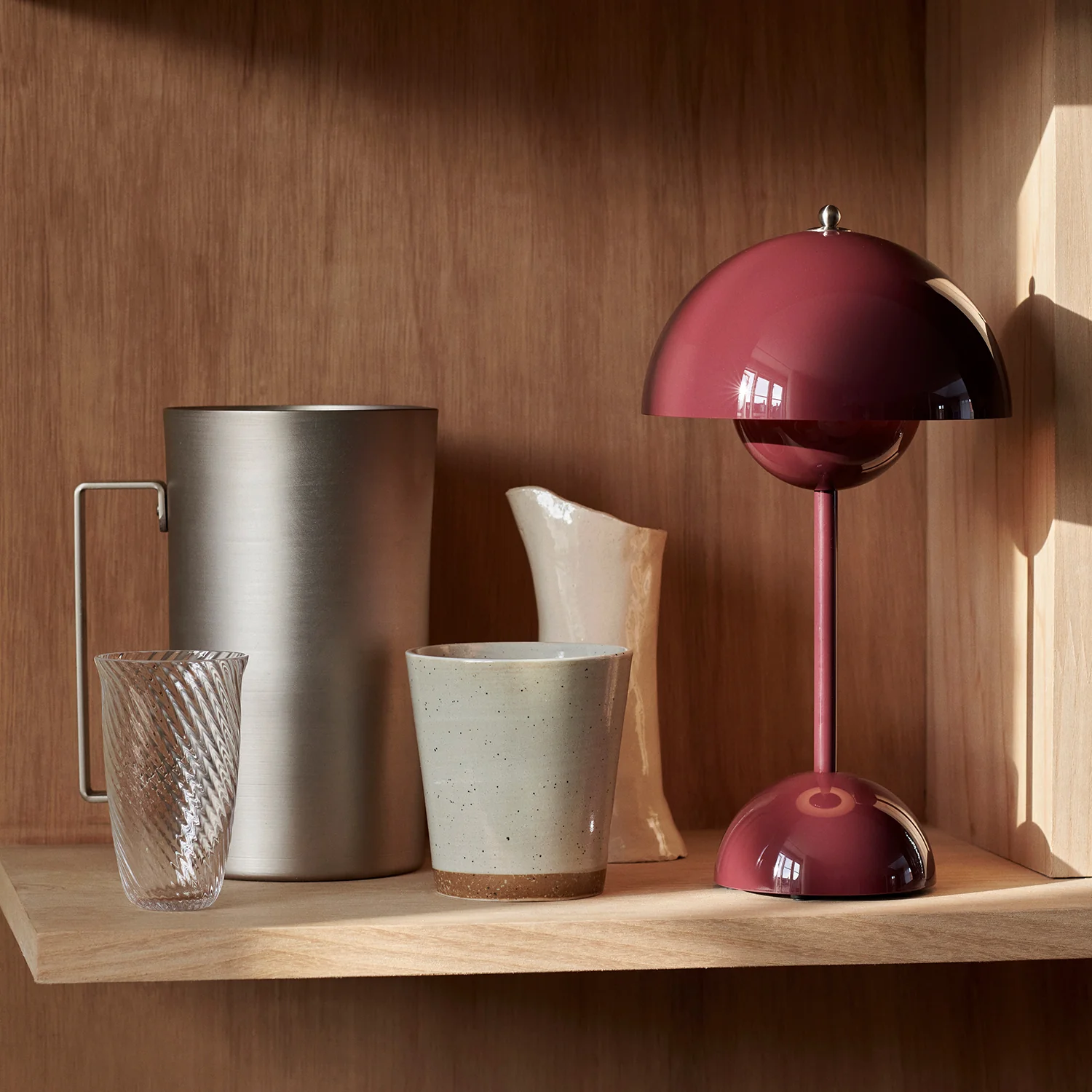 &tradition | flowerpot VP9 portable lamp | dark plum - Image 9