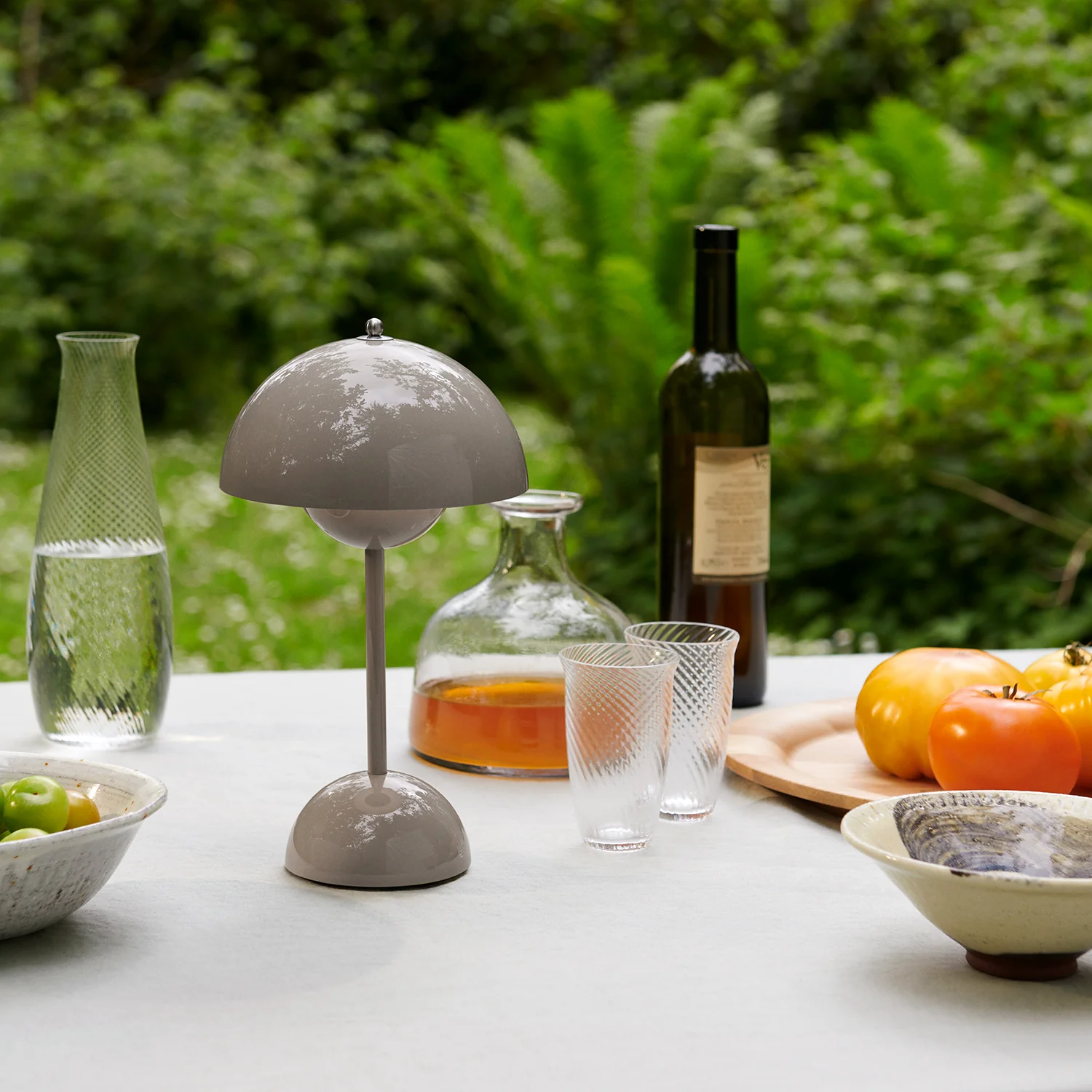 &tradition | flowerpot VP9 portable lamp | grey beige - Image 7