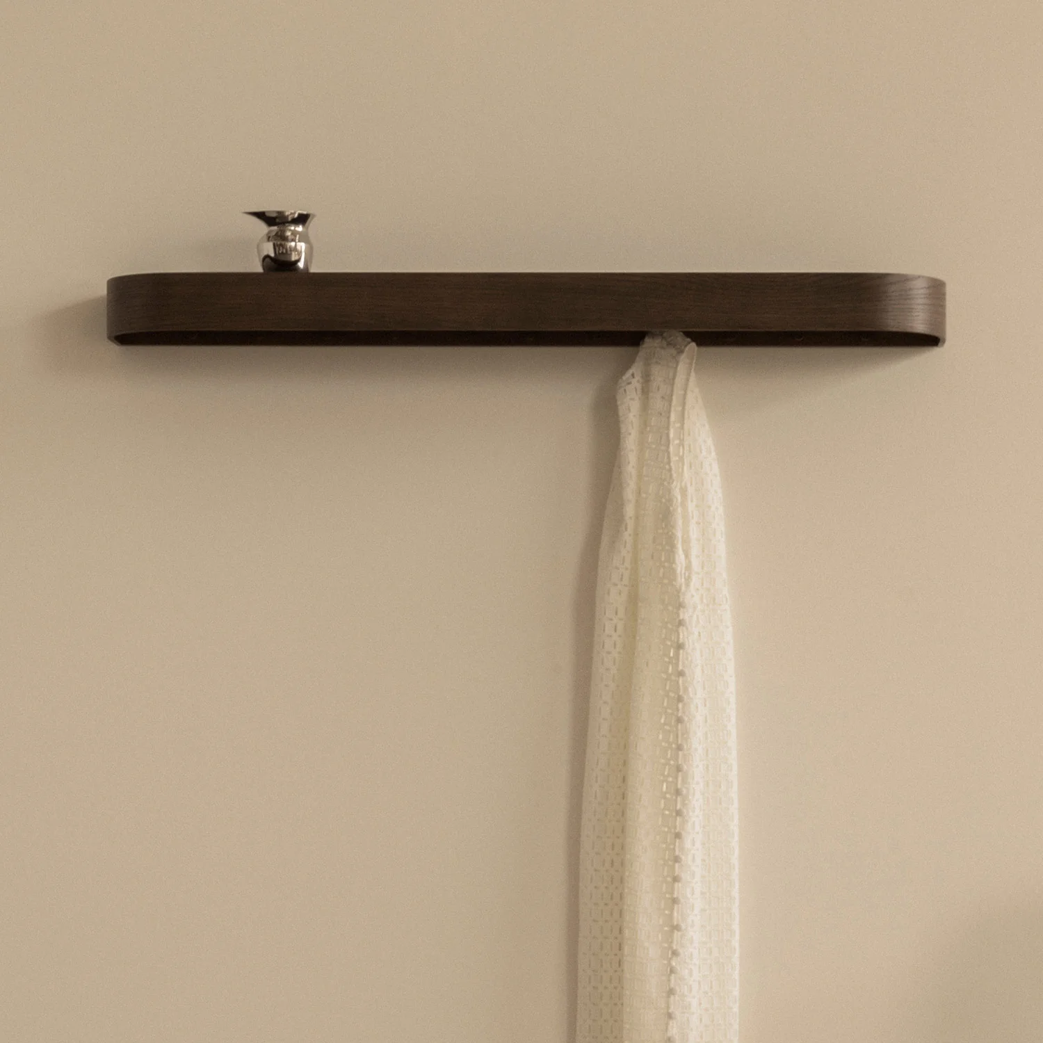 audo copenhagen (menu) | epoch shelf with rack 118cm | natural oak - Image 5