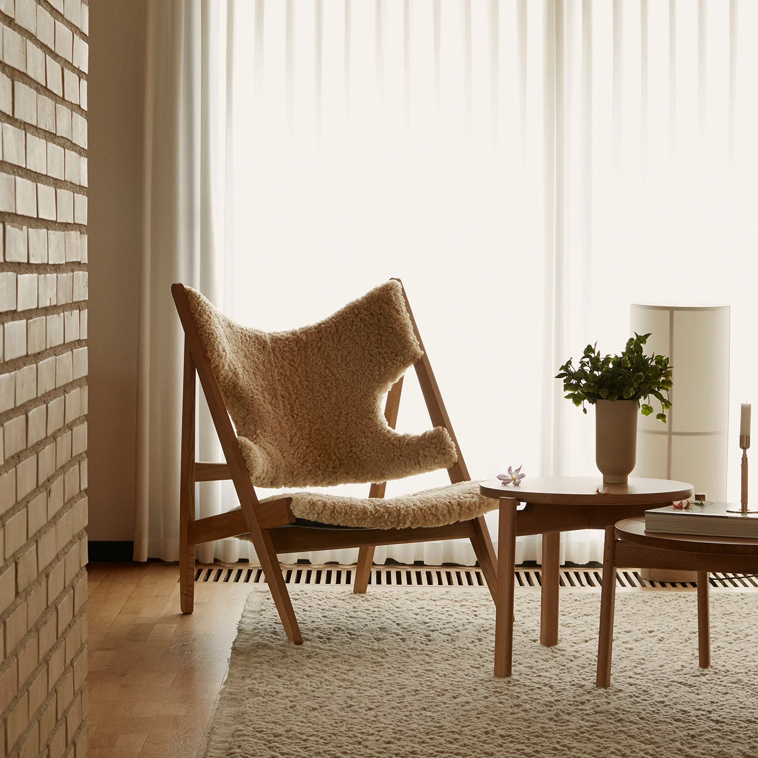 audo copenhagen (menu) | knitting lounge chair | sheepskin nature + natural oak base - Image 9