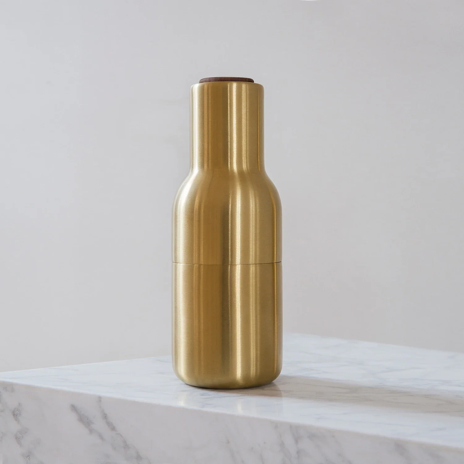 audo copenhagen (menu) | bottle grinder set | brushed brass + walnut lid - Image 6