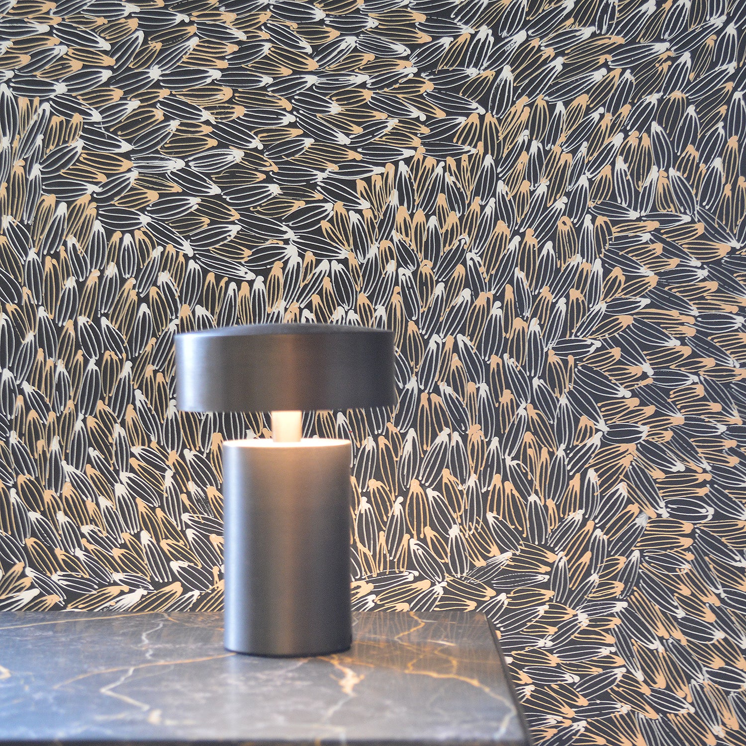 audo copenhagen (menu) | column table lamp | bronze v2 - Image 12