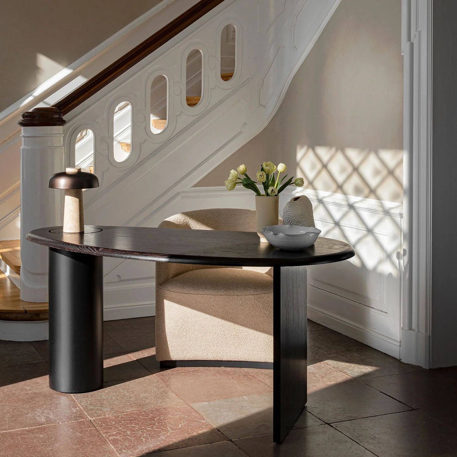 audo copenhagen (menu) | eclipse desk | dark oiled polished oak - Image 5