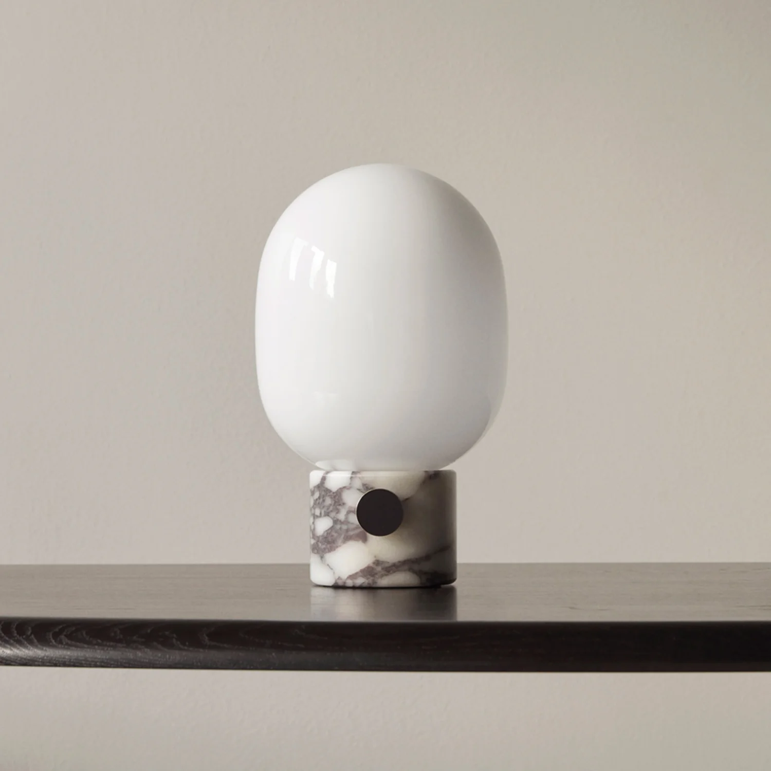 audo copenhagen (menu) | jwda table lamp large | rose calacatta viola marble - Image 9