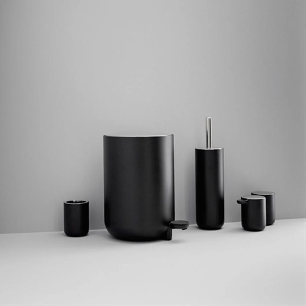 audo copenhagen (menu) | norm pedal bin 7 litre | matte black - DC - Image 4