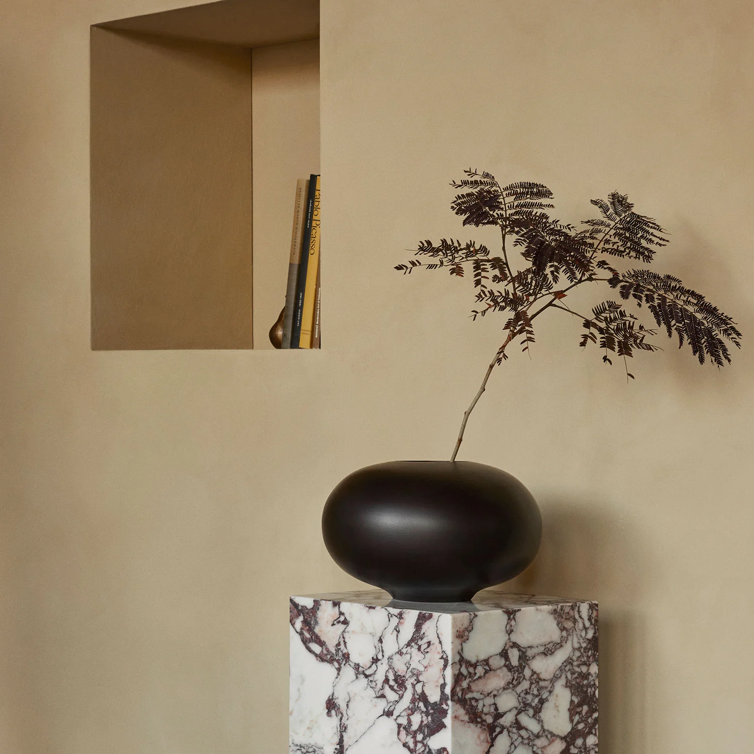 audo copenhagen (menu) | plinth pedestal | rose calacatta viola marble - Image 3