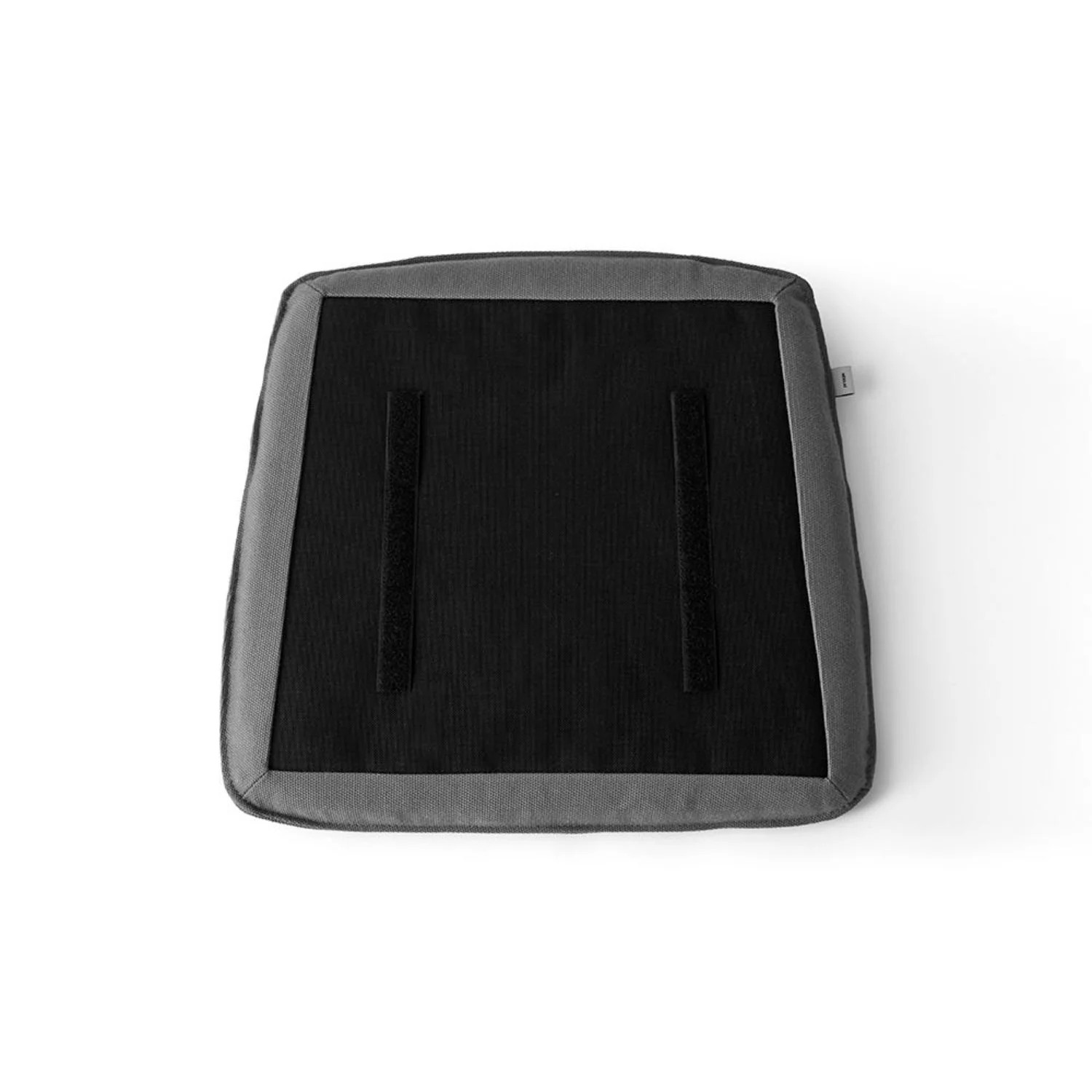 audo copenhagen (menu) | string dining chair | cushion outdoor | dark grey ~ DC - Image 4