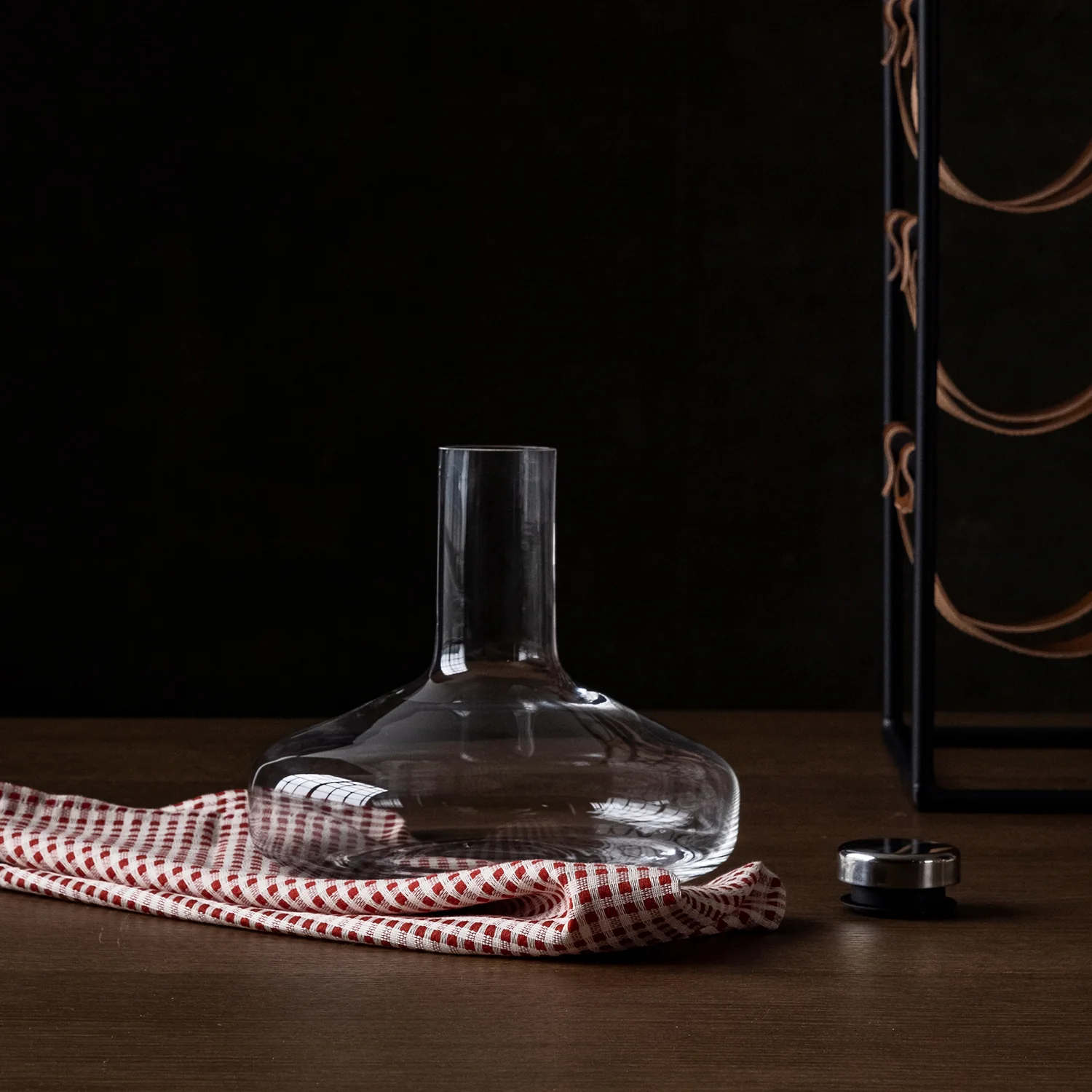 audo copenhagen (menu) | wine breather carafe deluxe | clear + steel - Image 3