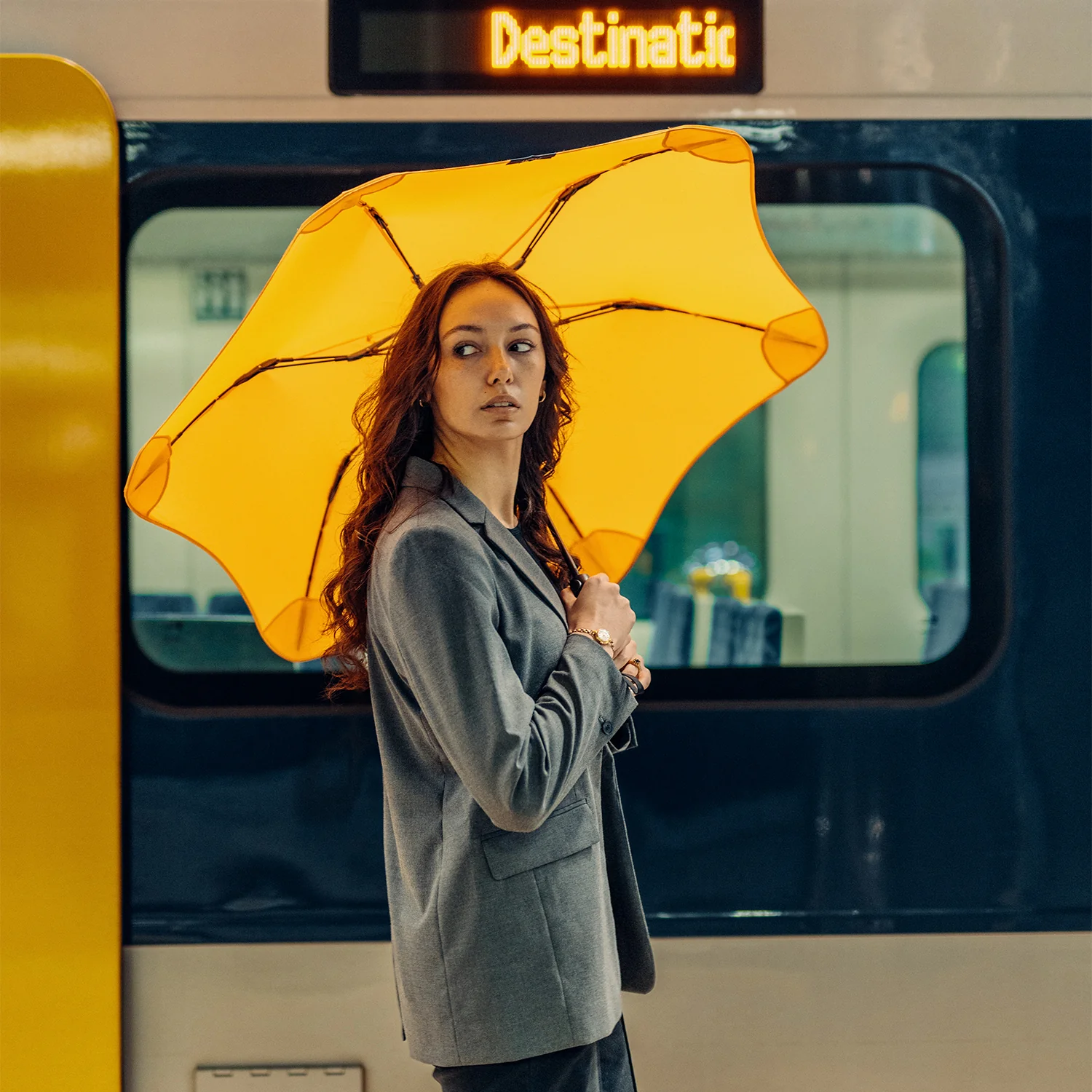 blunt | metro umbrella | mango orange - Image 6
