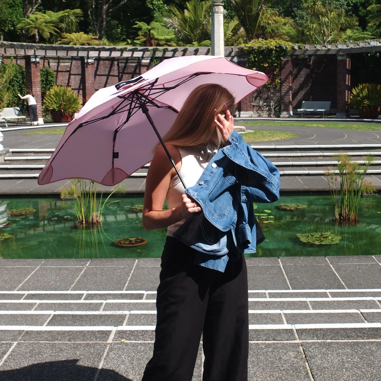 blunt | metro umbrella | peony - limited edition - Image 2