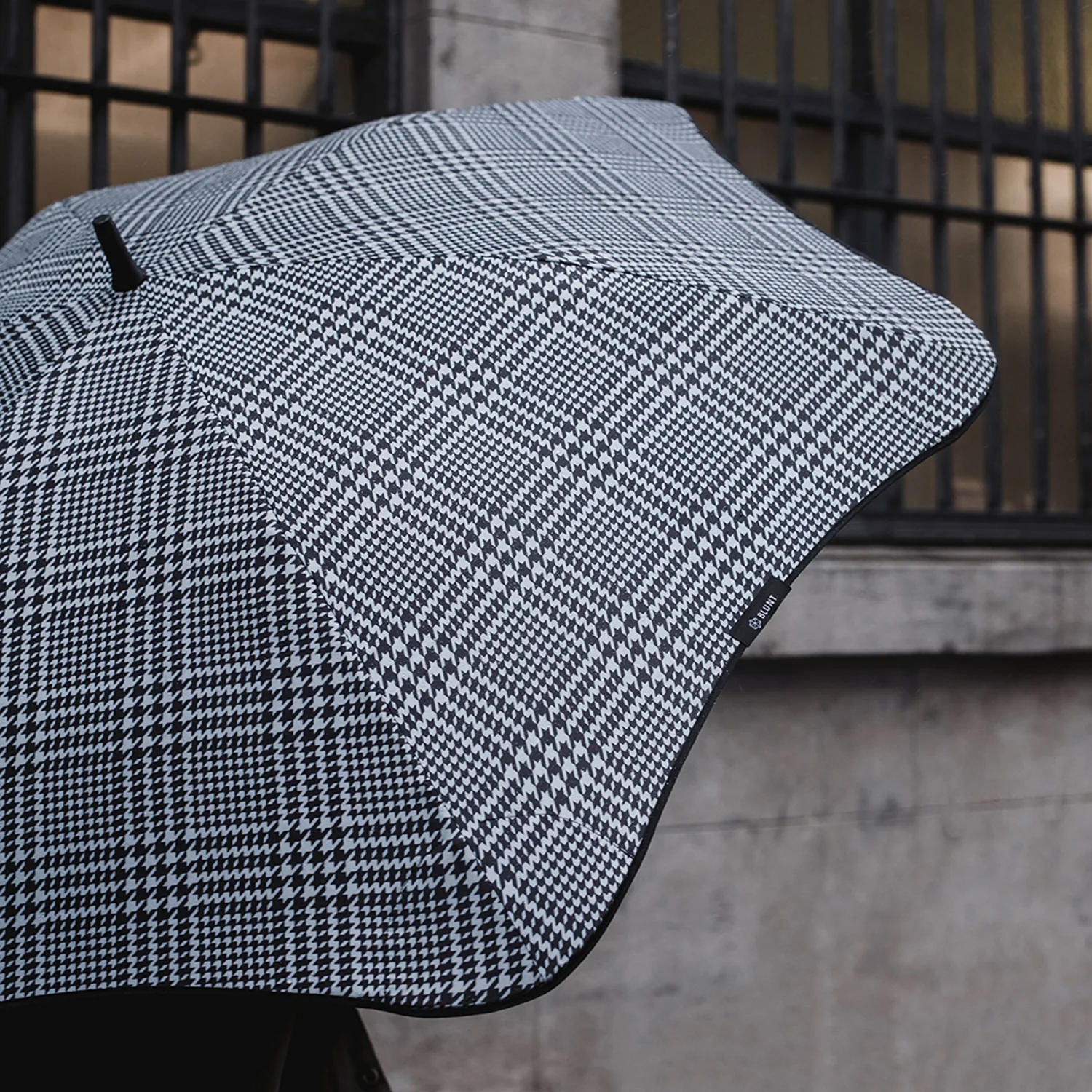 blunt | classic umbrella | houndstooth - limited edition - Image 3