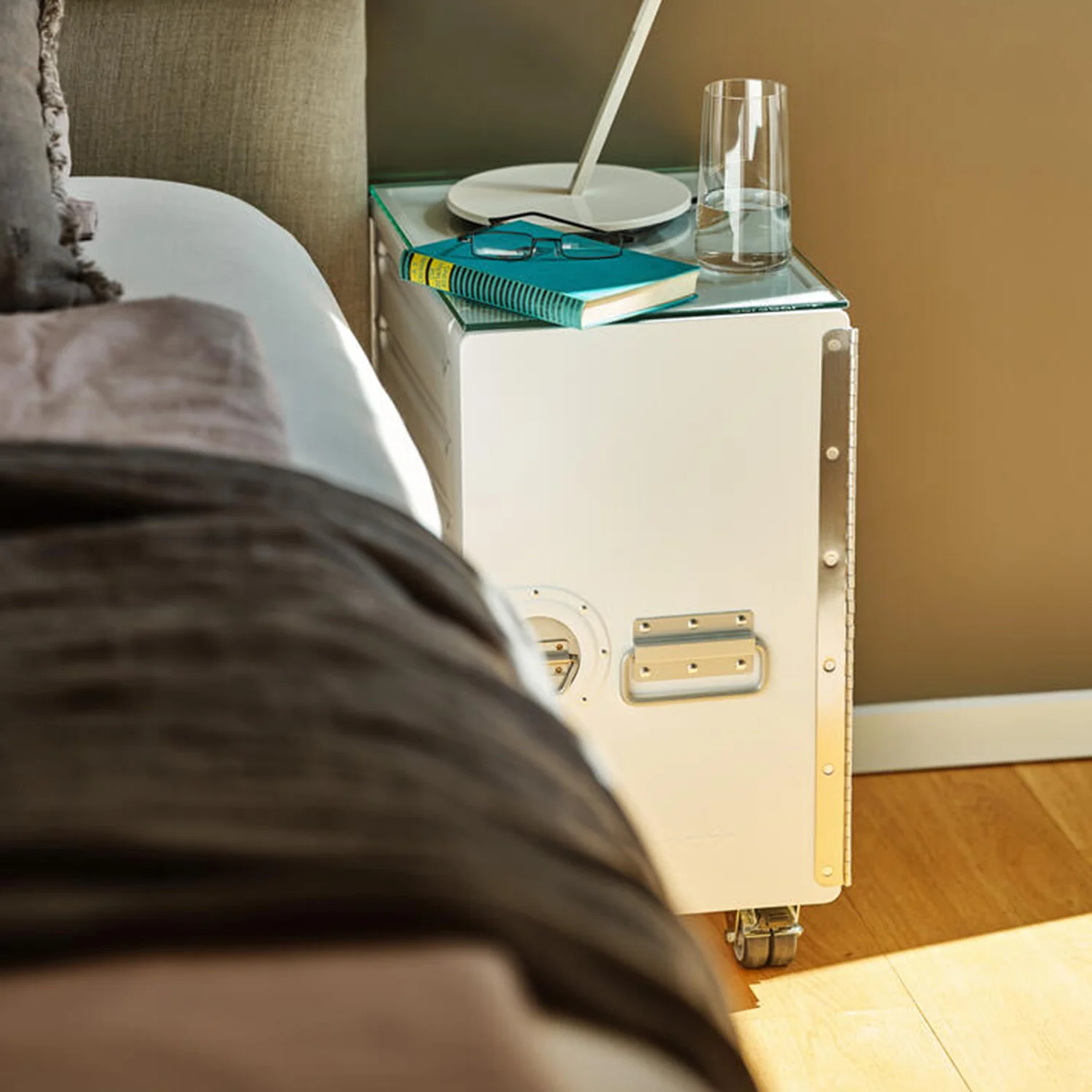 bordbar | box trolley + bedside equipment | white - Image 5