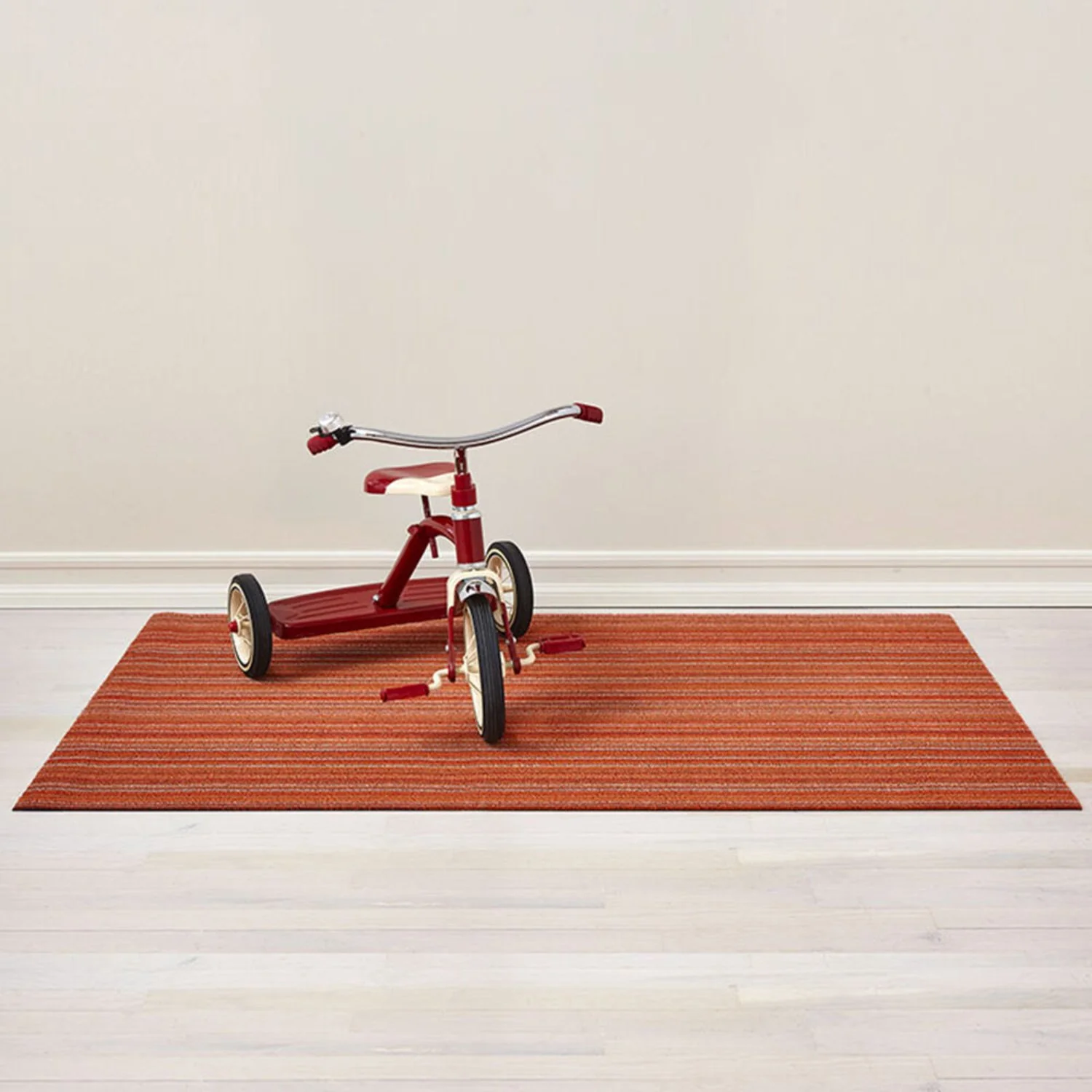 chilewich | big mat 91x152cm (36x60") | skinny stripe orange - Image 2