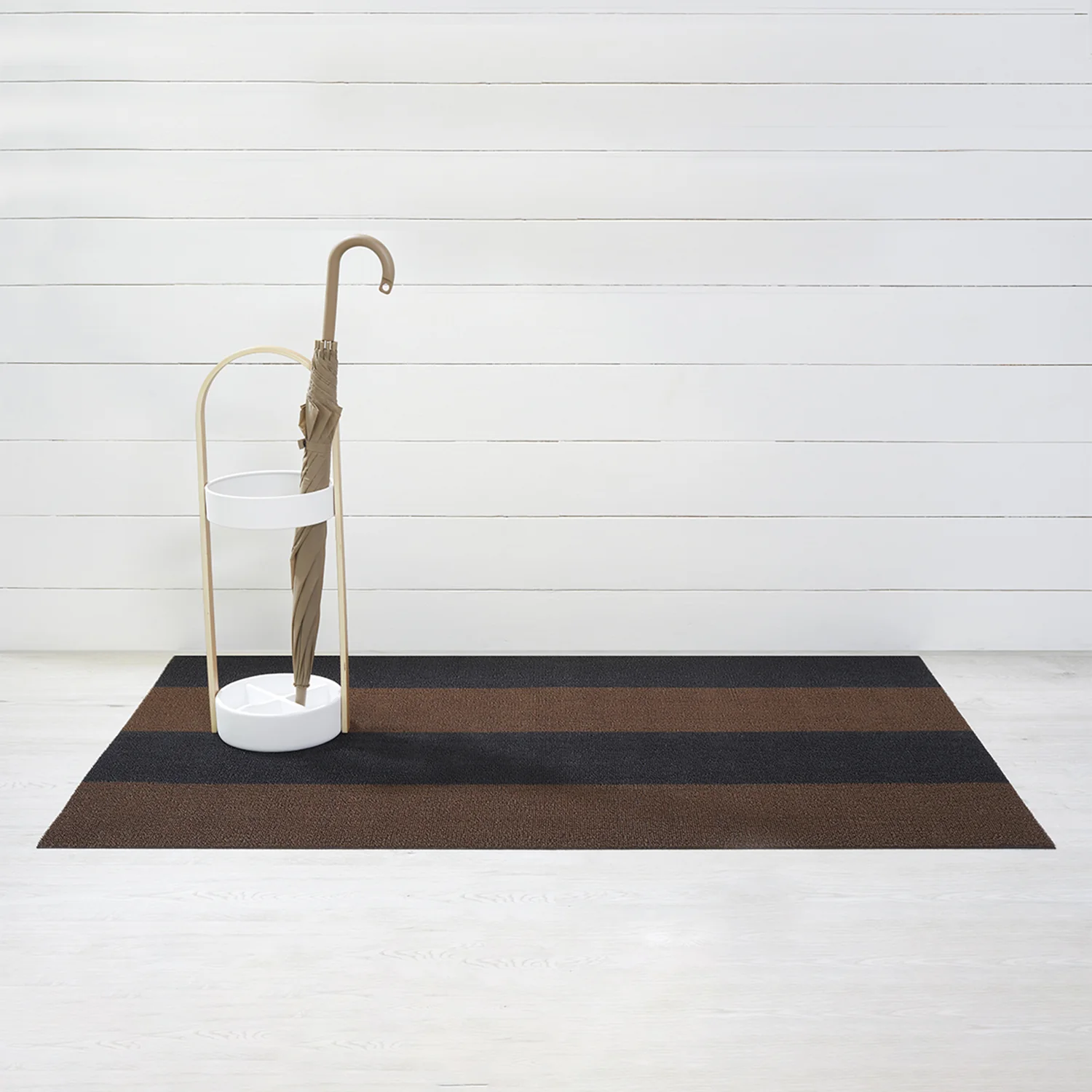 chilewich | big mat 91x152cm (36x60") | duo stripe mocha - Image 2