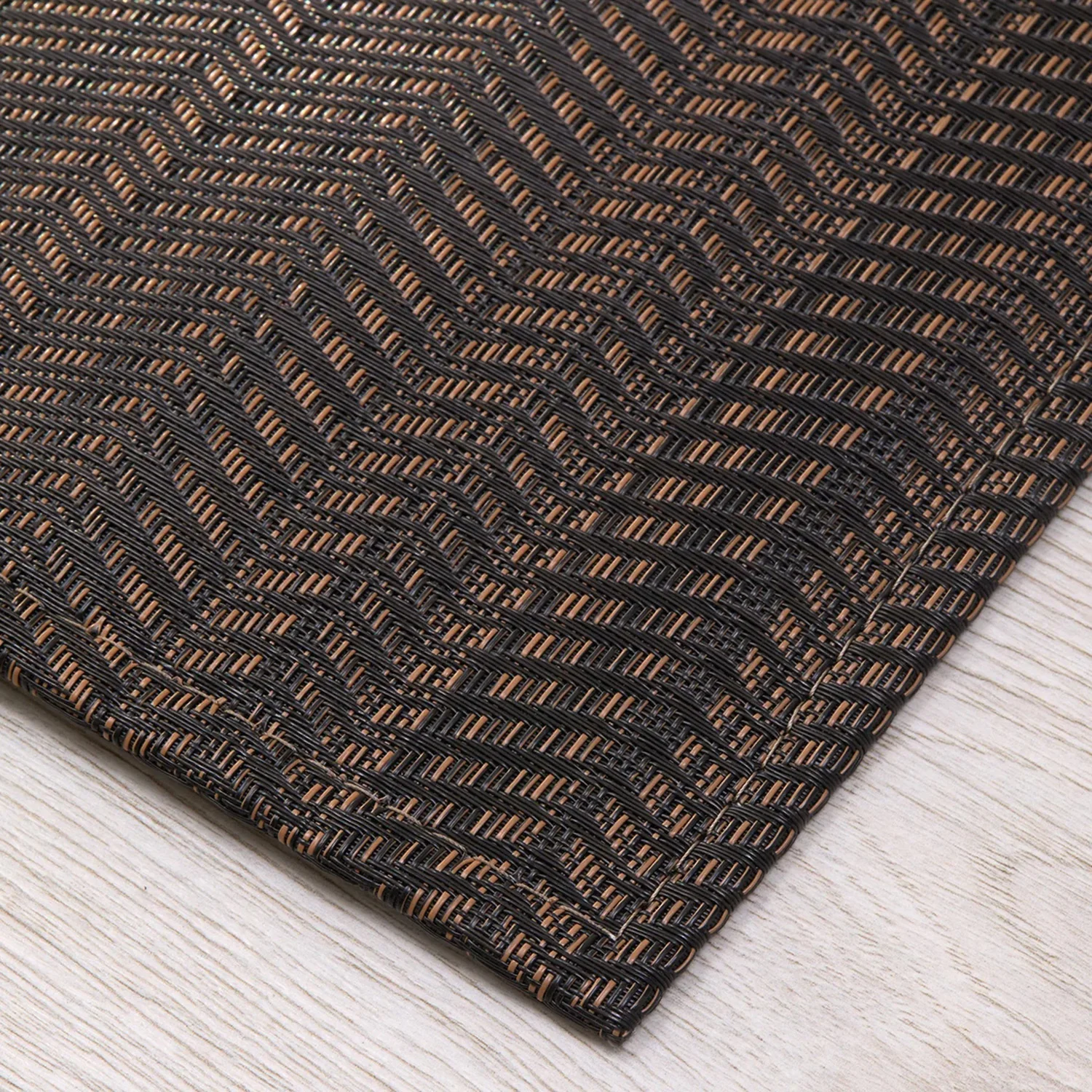 chilewich | woven floormat 183x269cm (72x106") | wave tiger eye - Image 4