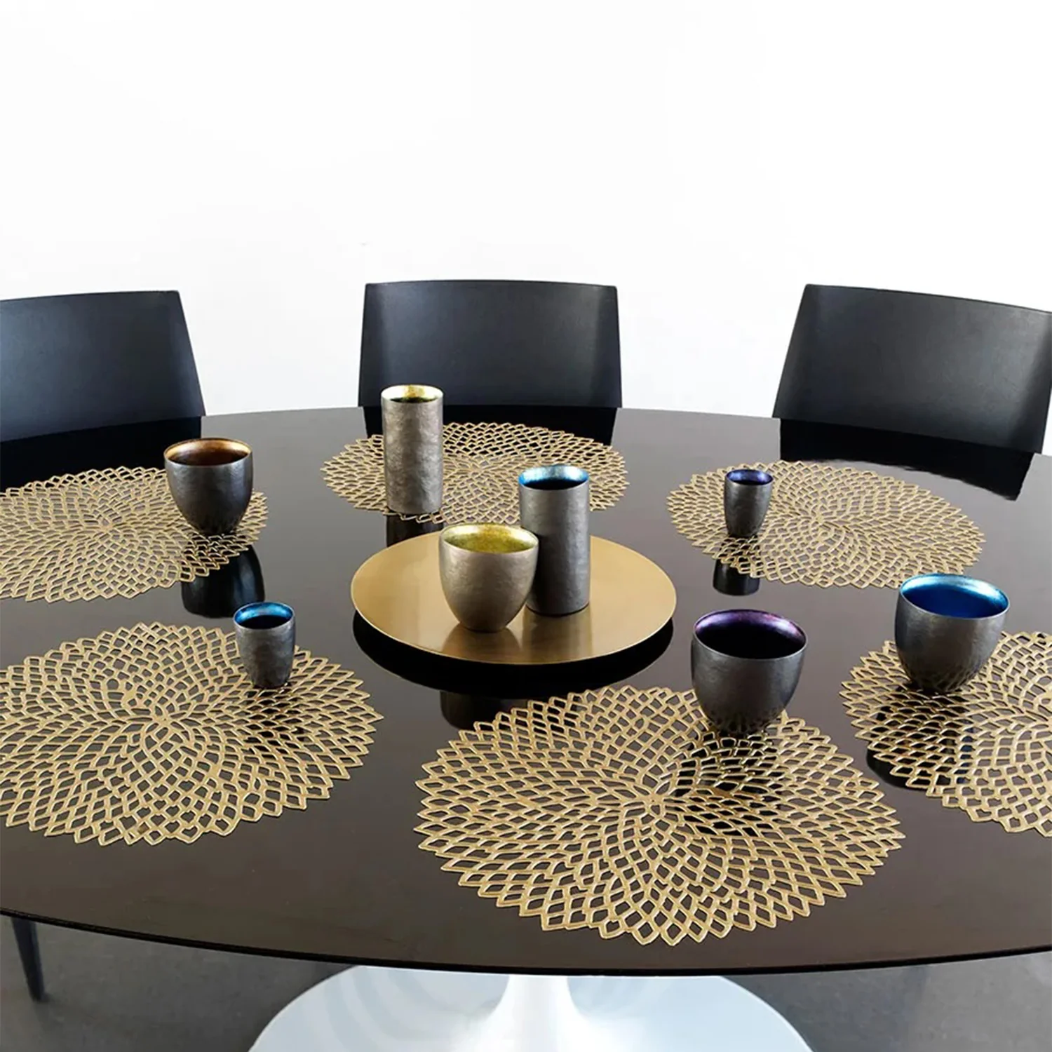 chilewich | placemat round | dahlia brass ~ DC - Image 2