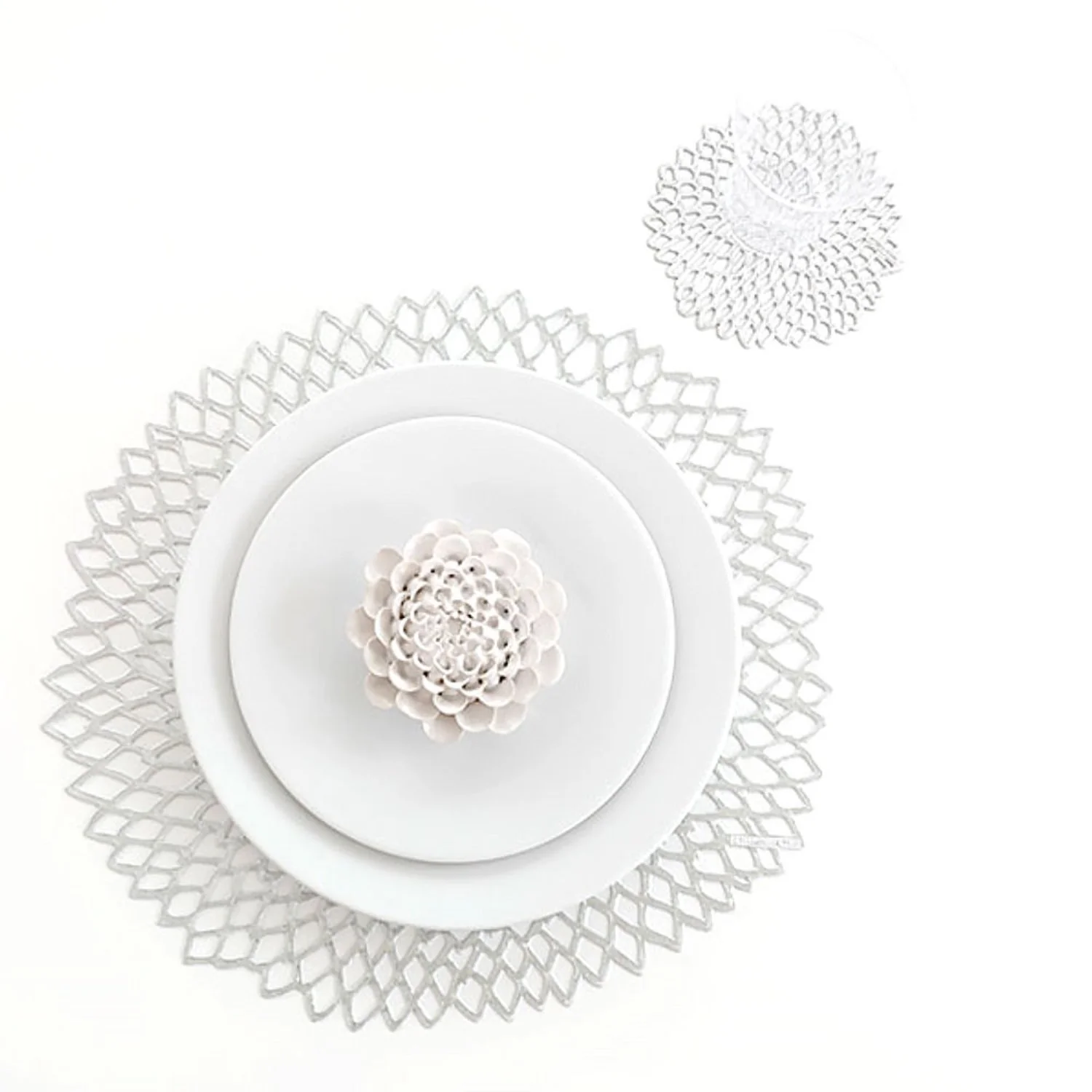 chilewich | placemat round | dahlia silver ~ DC - Image 2