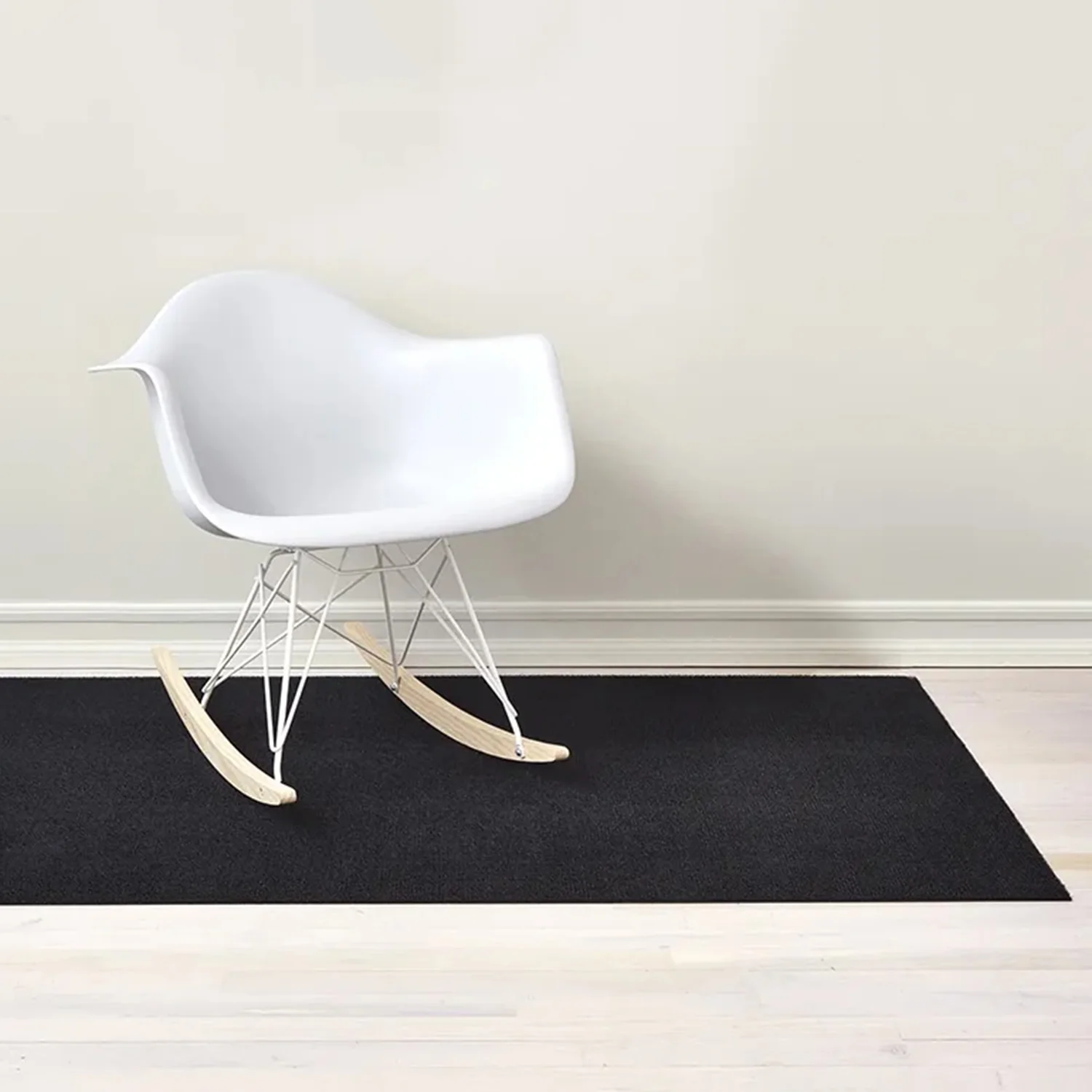 chilewich | runner mat 61x183cm (24x72") | solid black - Image 2