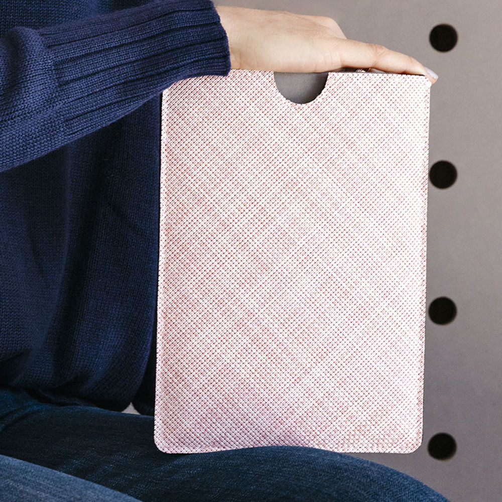 chilewich | tablet sleeve small | basketweave blush - DC - Image 3