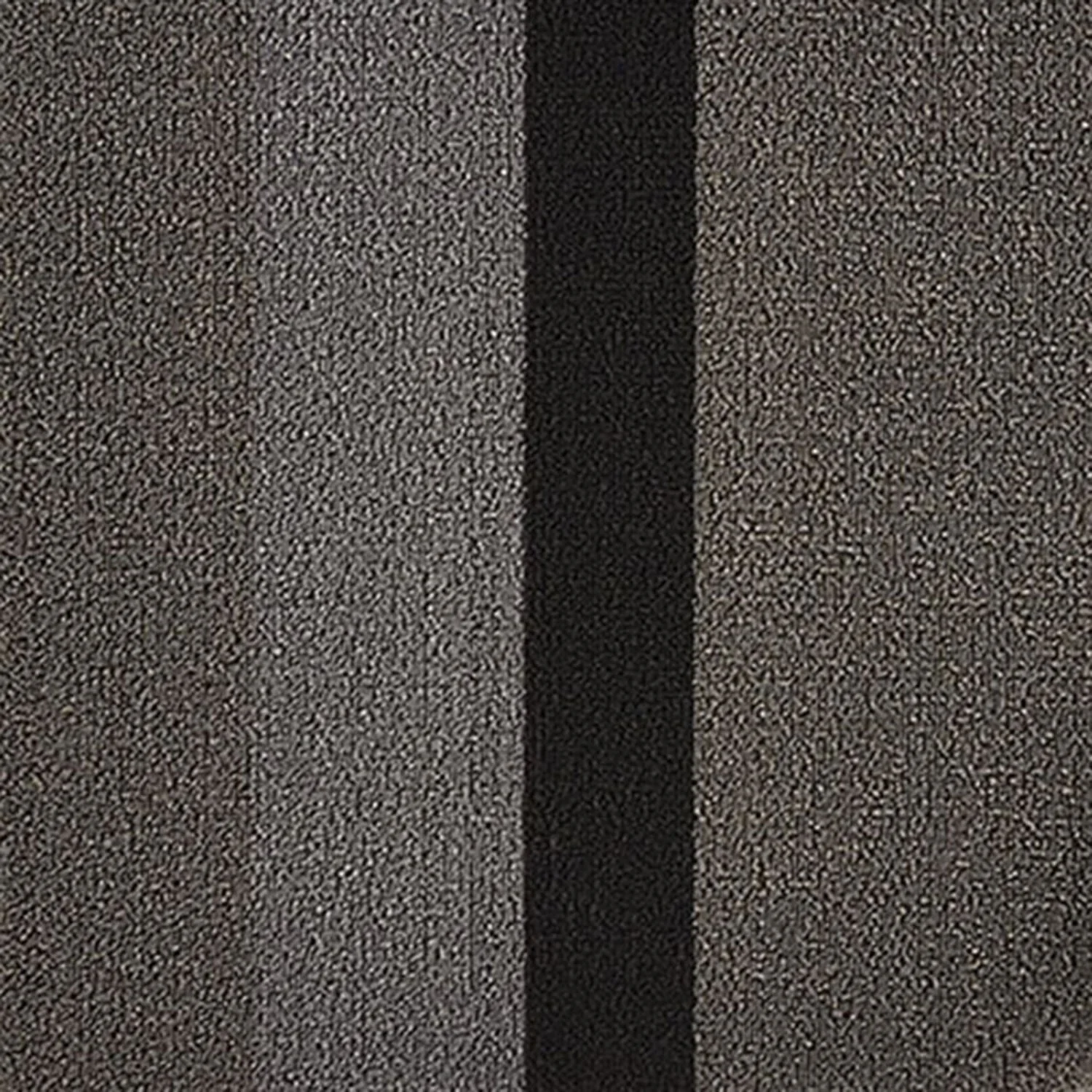 chilewich | large doormat 61x91cm (24x36") | bold stripe silver + black - Image 2