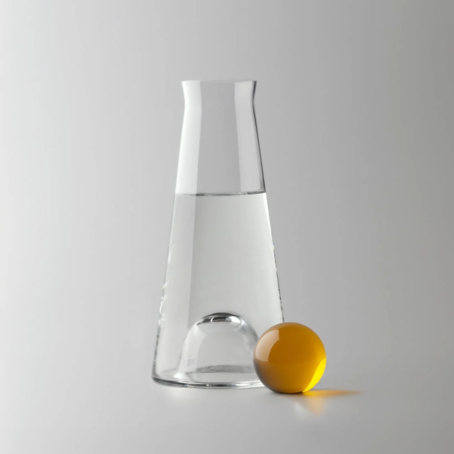 design house stockholm | fia carafe | amber - Image 7