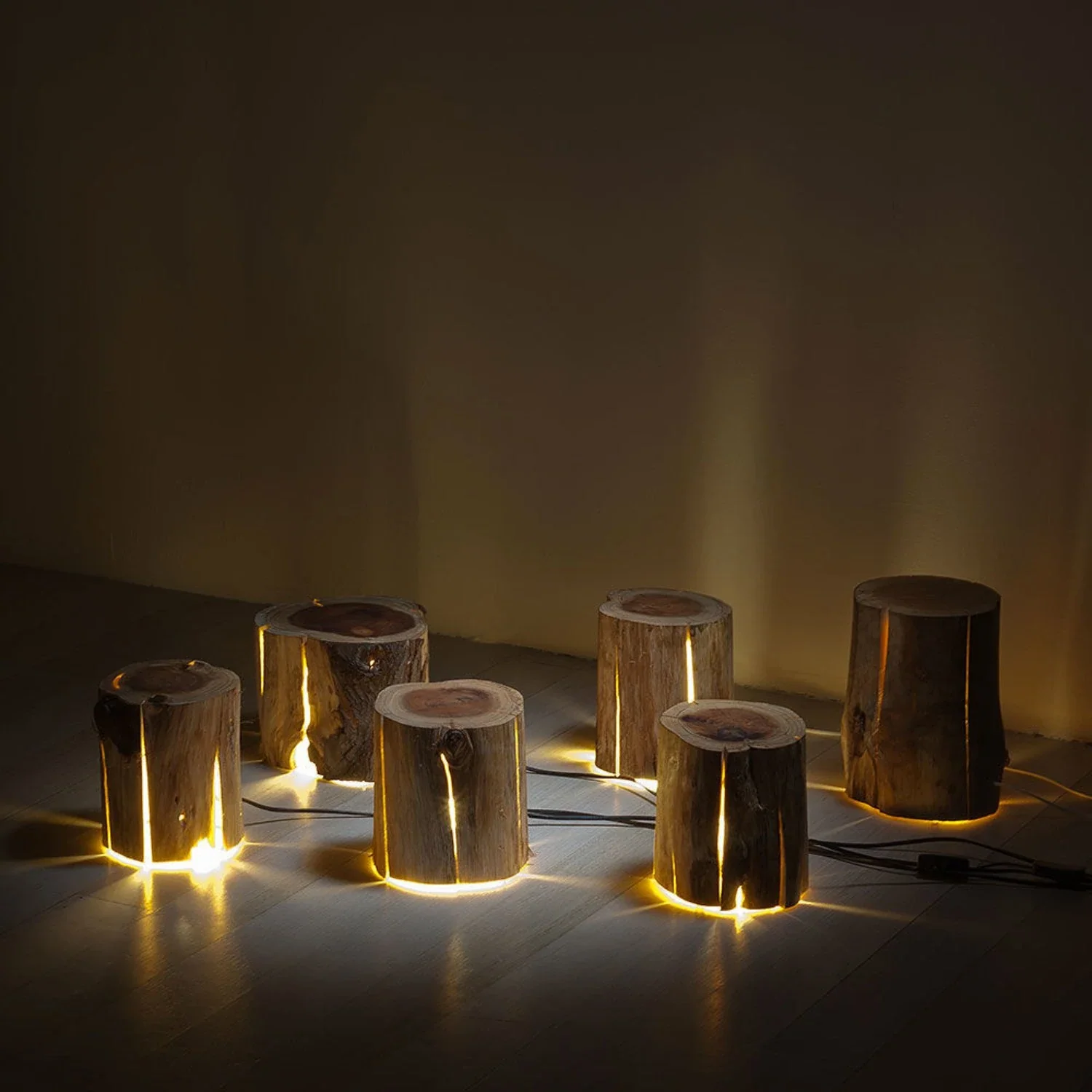 duncan meerding | cracked log lamp - Image 17