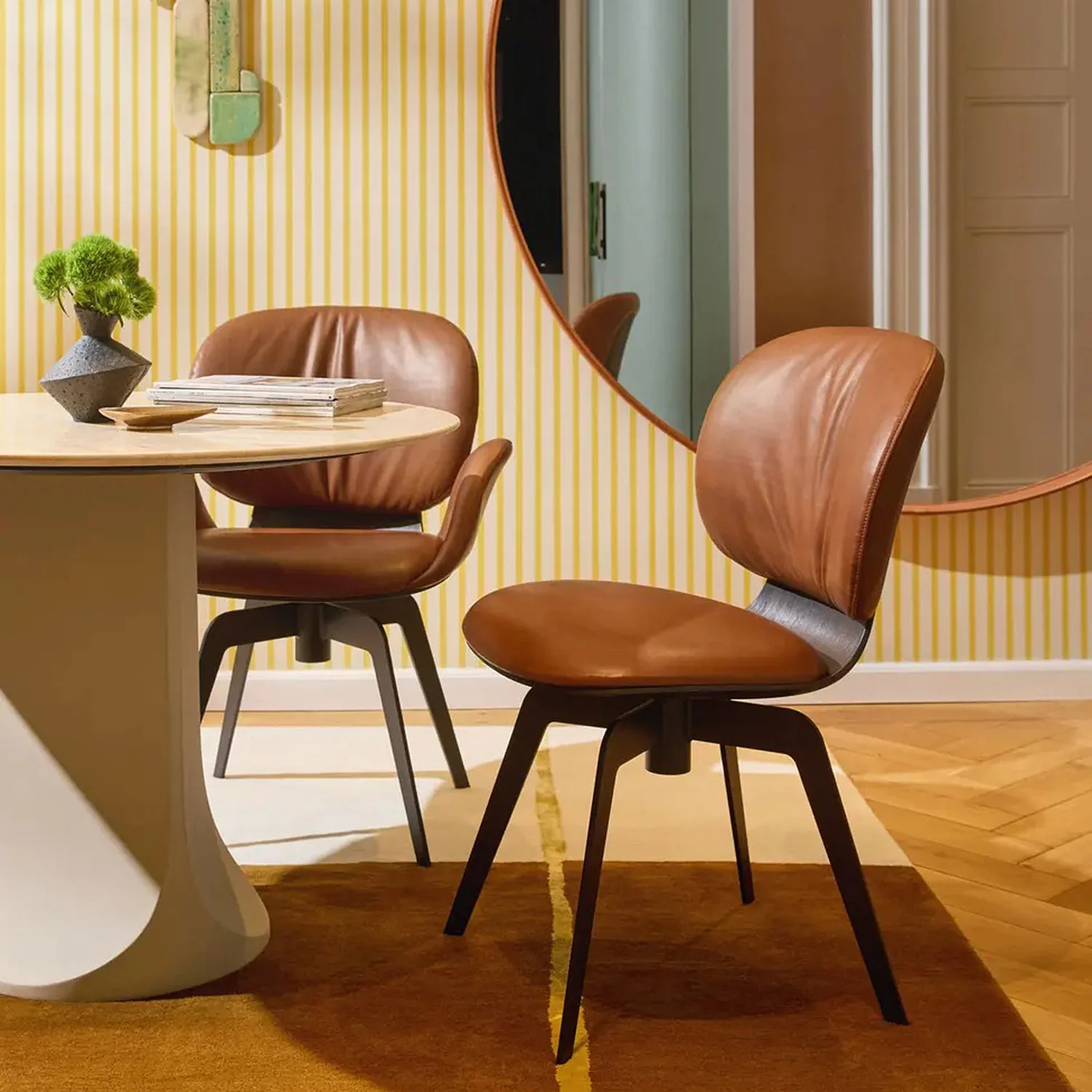 freifrau | ivy armchair | twin-pipe steel frame | CATEGORY 1 FABRIC - Image 7