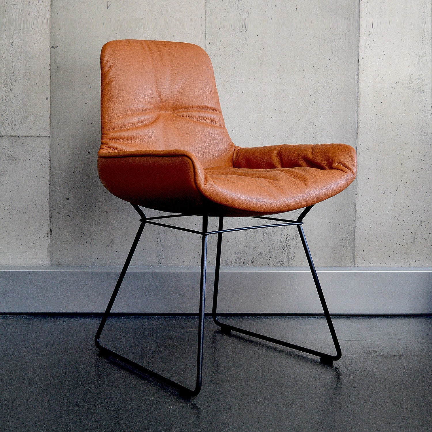 freifrau | leya armchair low | wire frame | cairo cognac leather - Image 3