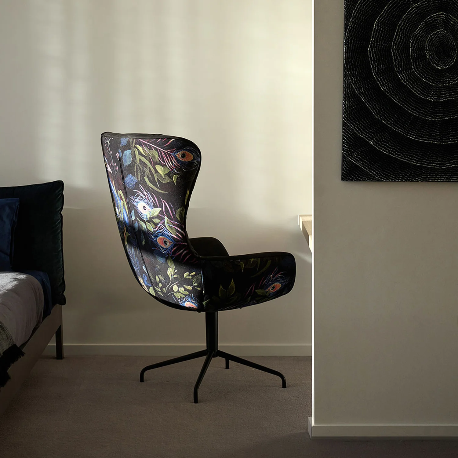 freifrau | leya grand wingback chair | star base | cayenne ebony (black) leather + gobelin oasis - Image 2