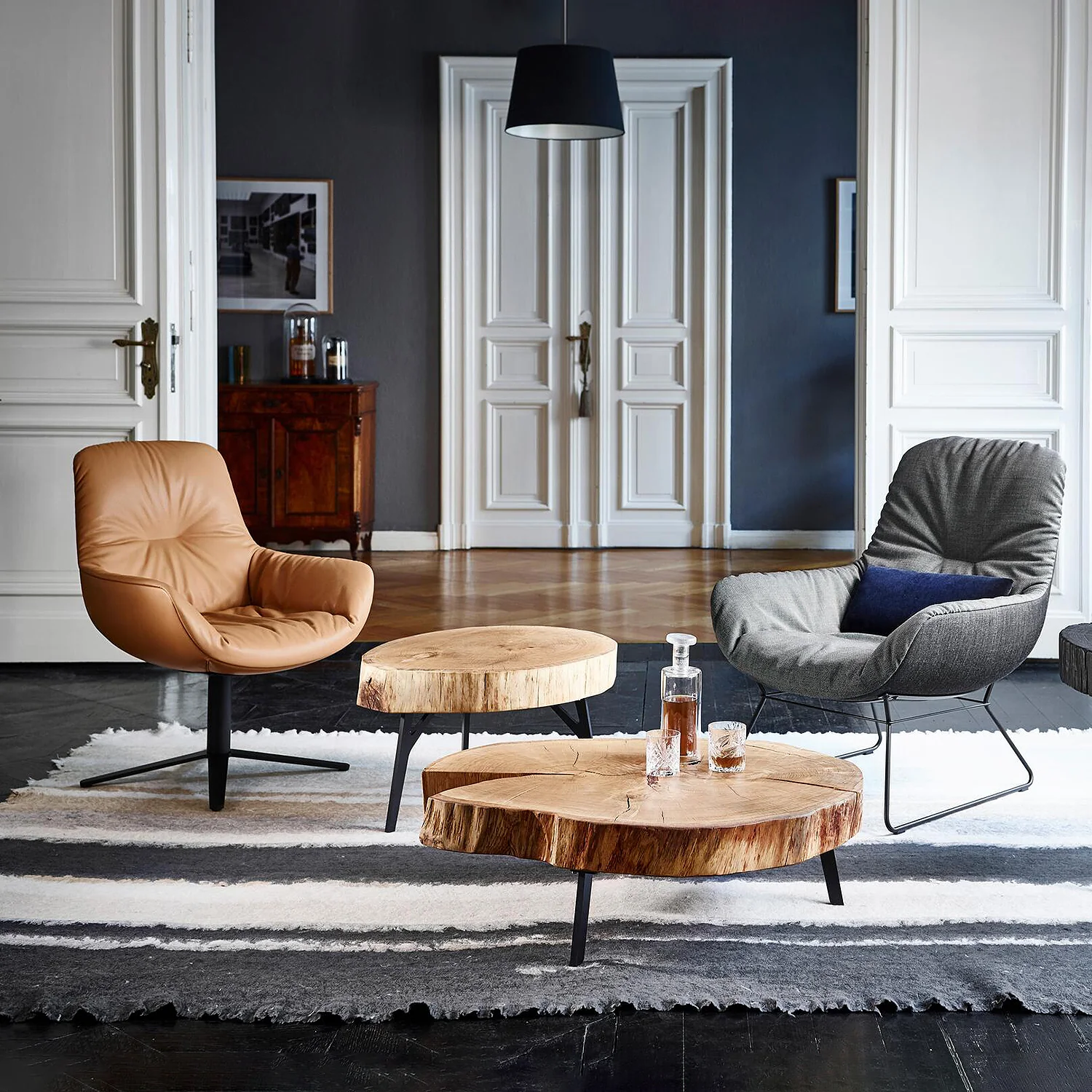 freifrau | leya lounge chair | x-base frame with tilt | orient ebony (black) leather - Image 3