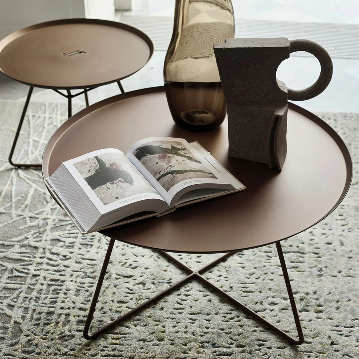 freifrau | leyasol outdoor coffee table | extra large | steel bronze glaze - Image 2