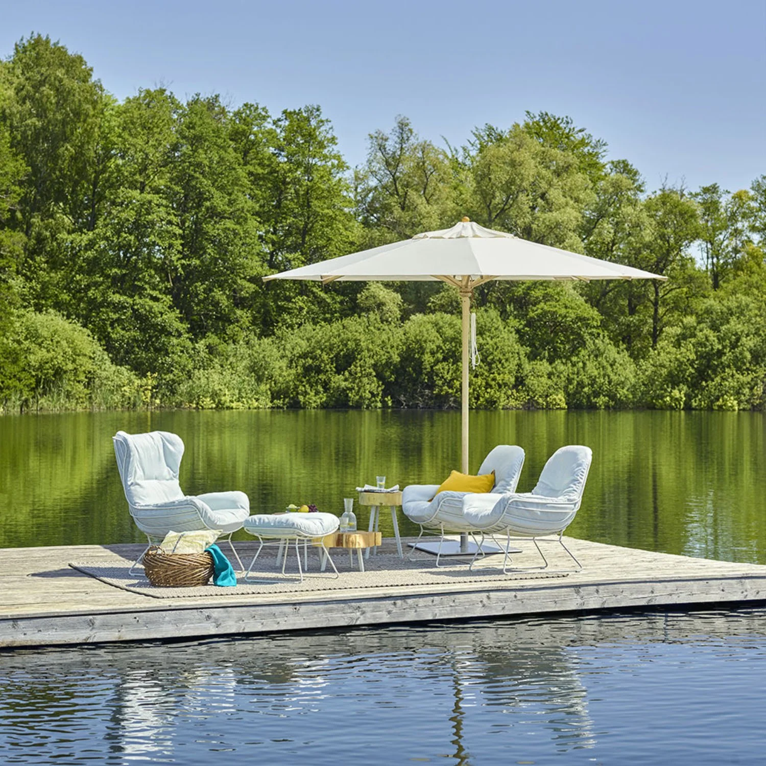 freifrau | leyasol outdoor ottoman | lopi beldi + traffic white frame - Image 4