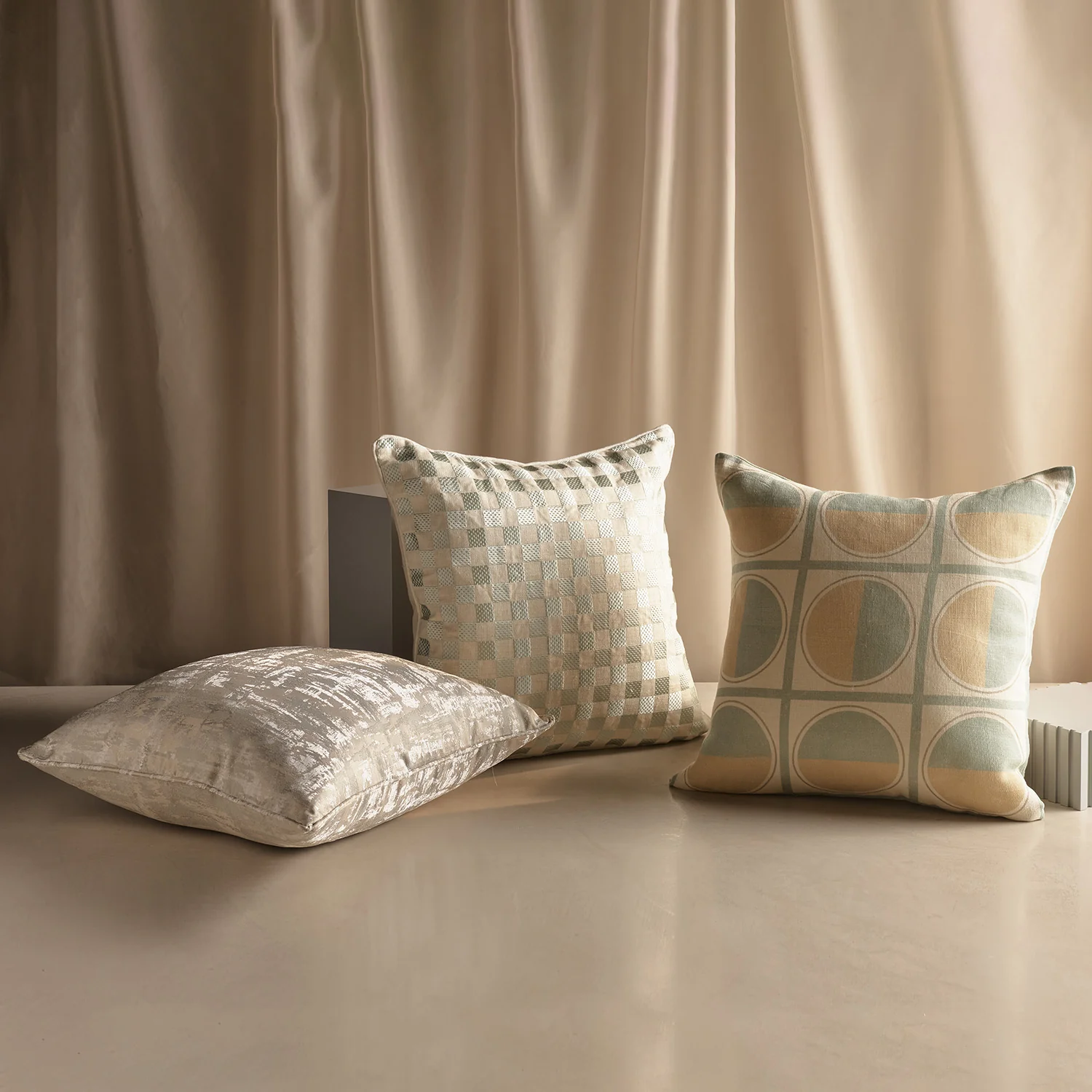 greg natale | ponza cushion | grey & gold ~ DC - Image 2