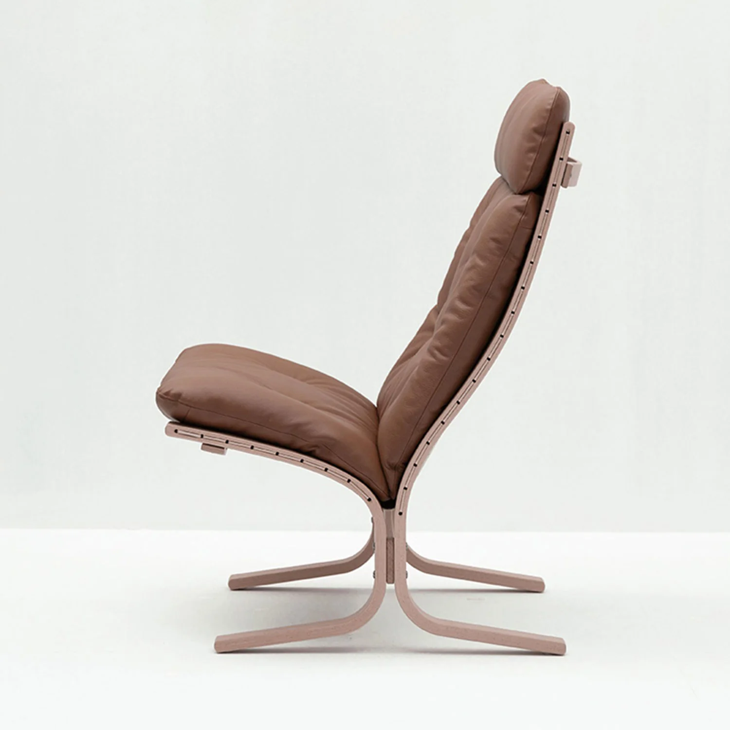 hjelle | siesta classic 300 chair | high back | oak + rustical tan leather - Image 3