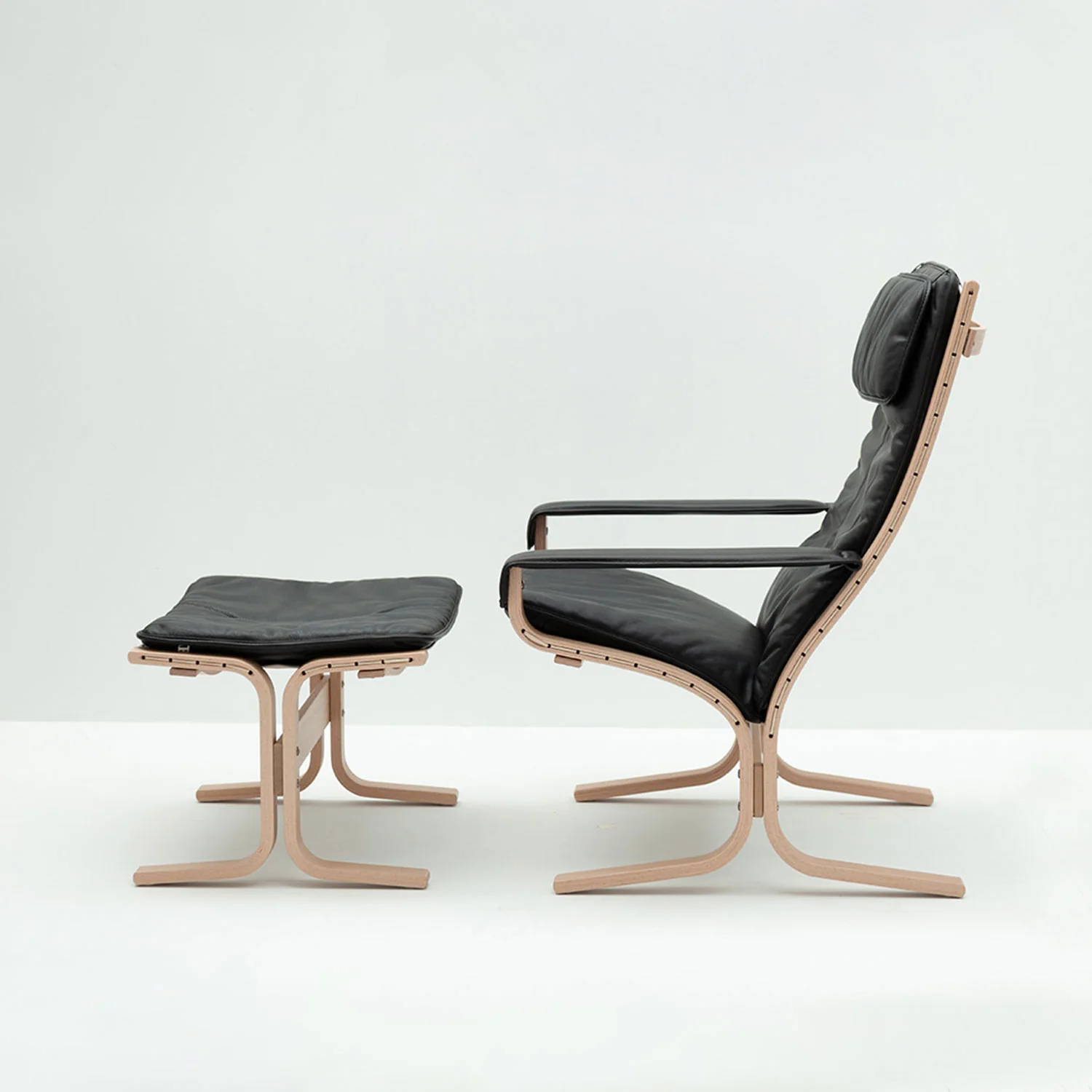 hjelle | siesta fiora 309 footstool | oak + hemsen HA19 leather - Image 5