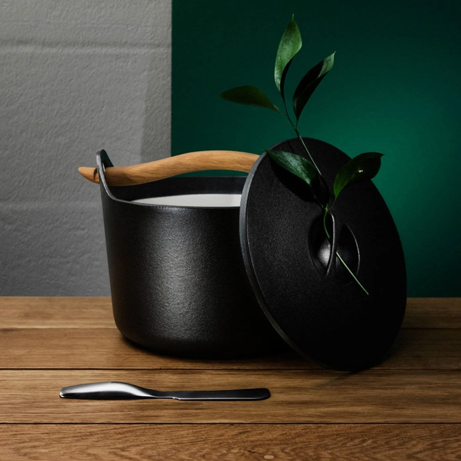 iittala | sarpaneva cast iron casserole | round 3 litre - Image 7