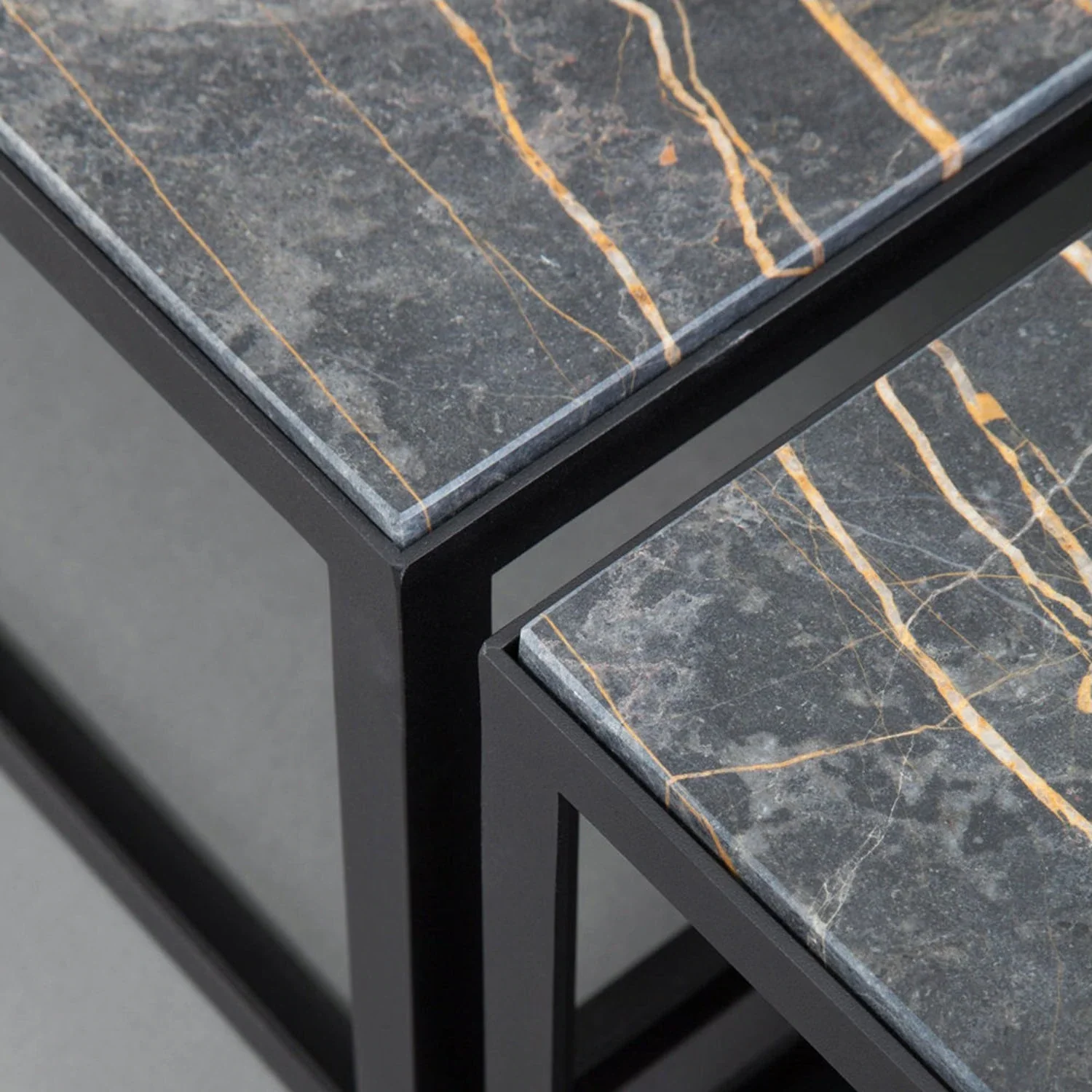 janua | sc 54 coffee table | black + gold limestone - Image 12