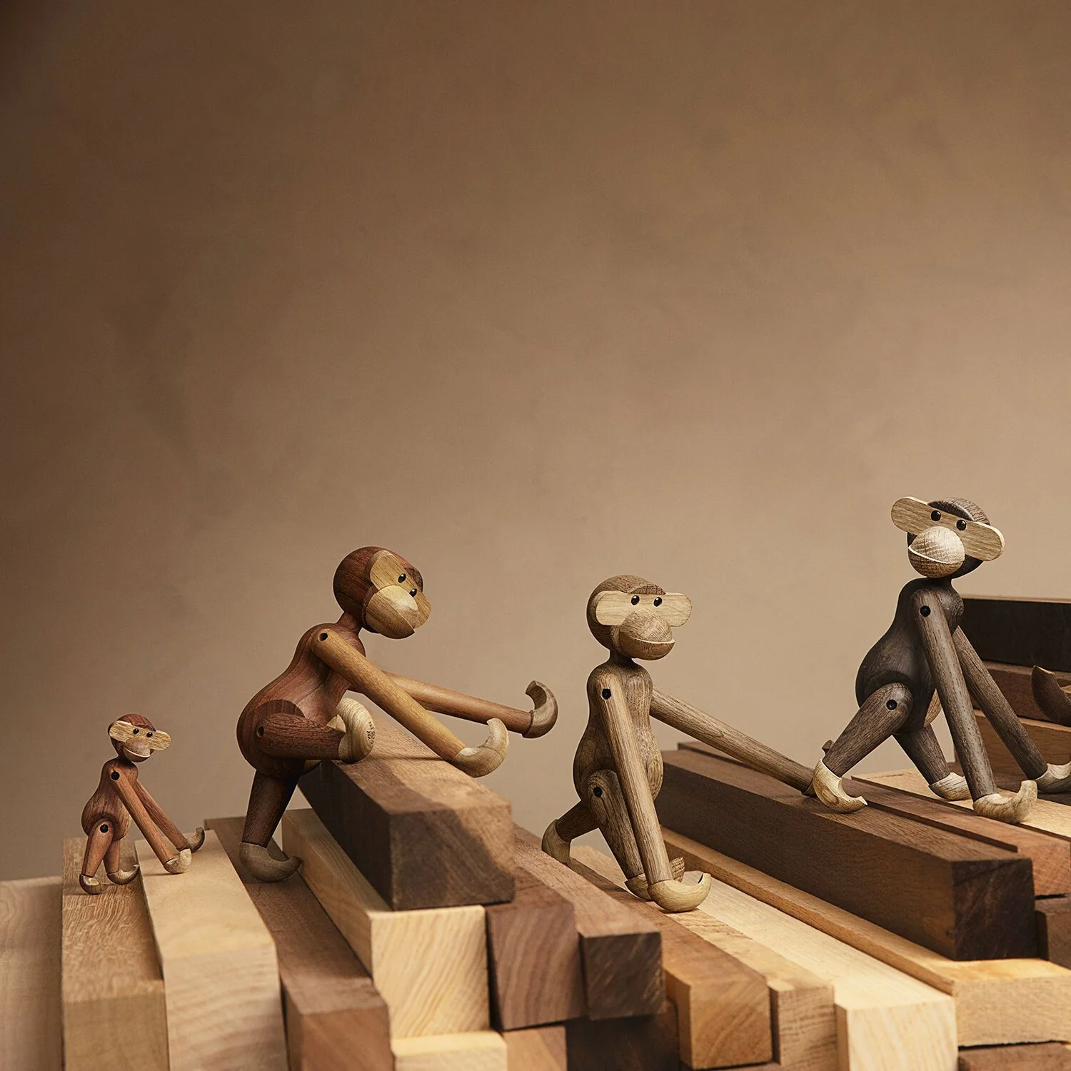 kay bojesen | monkey small | smoked oak - Image 20