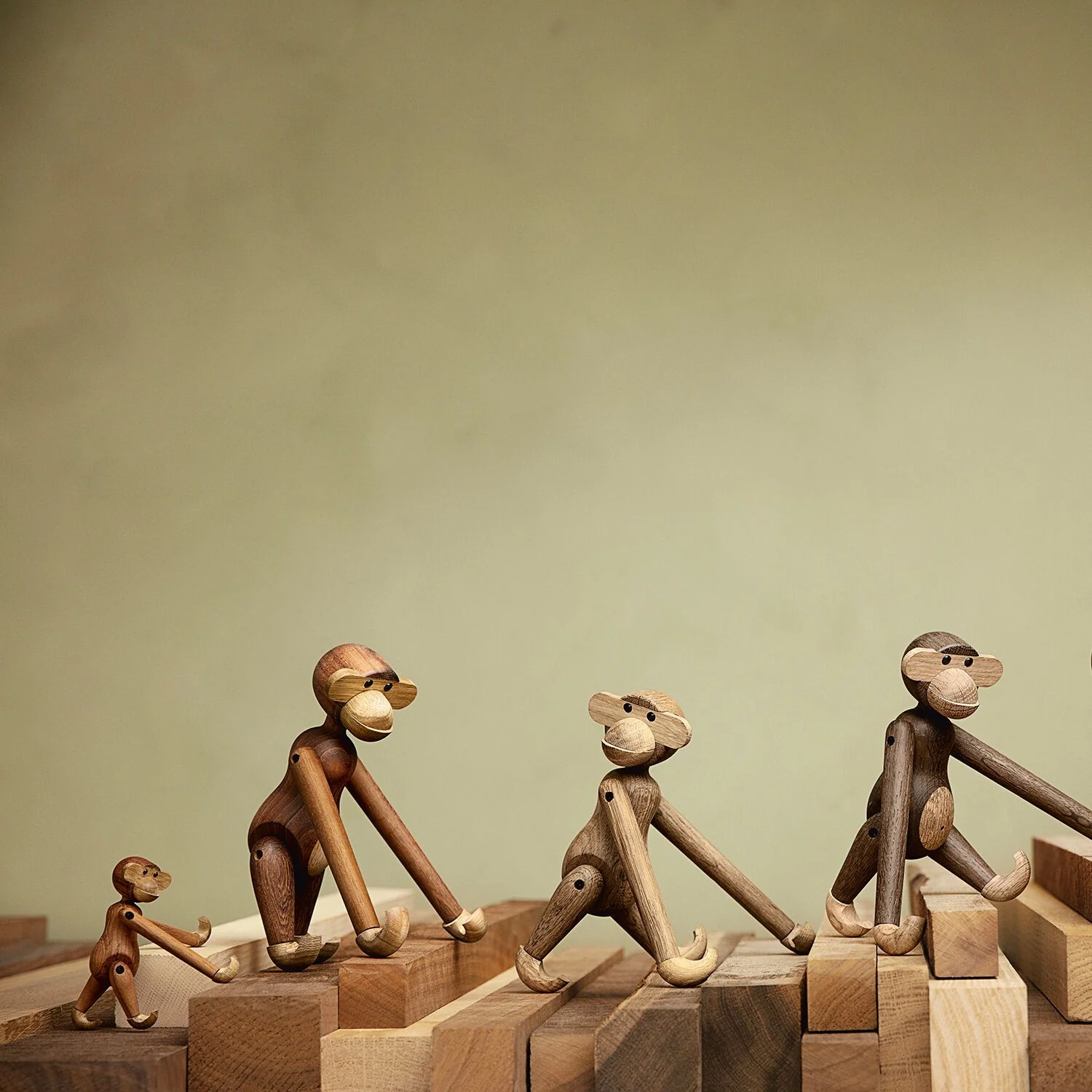 kay bojesen | monkey small | smoked oak - Image 9