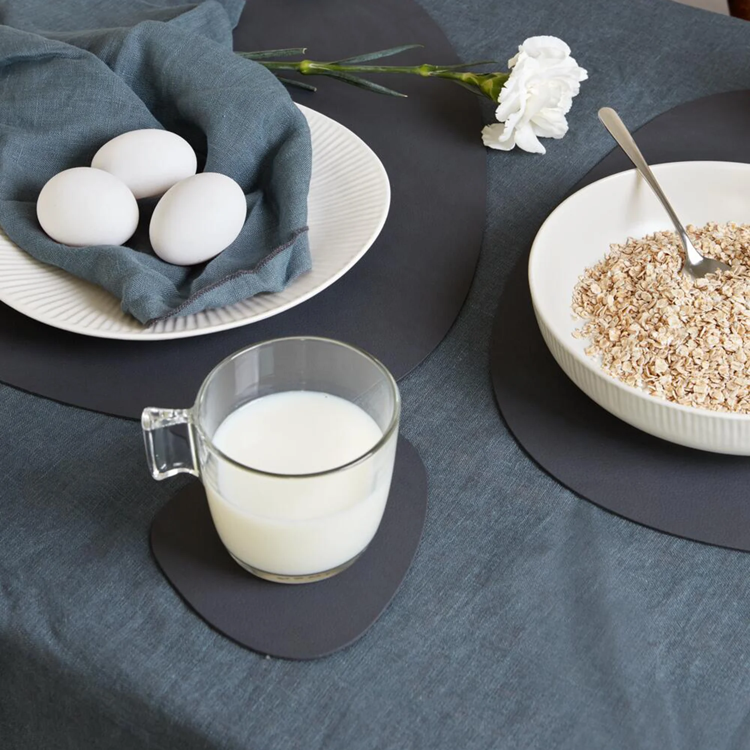 lind dna | table mat | curve large | nupo anthracite - Image 8