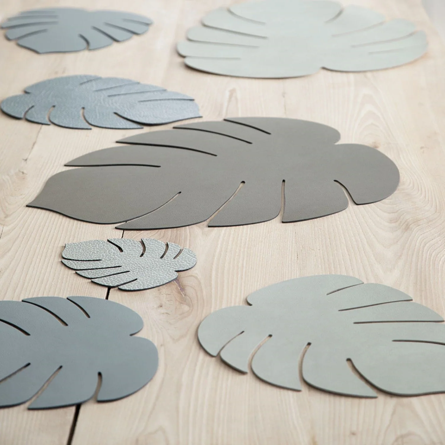 lind dna | table mat | leaf large | nupo army green - Image 5