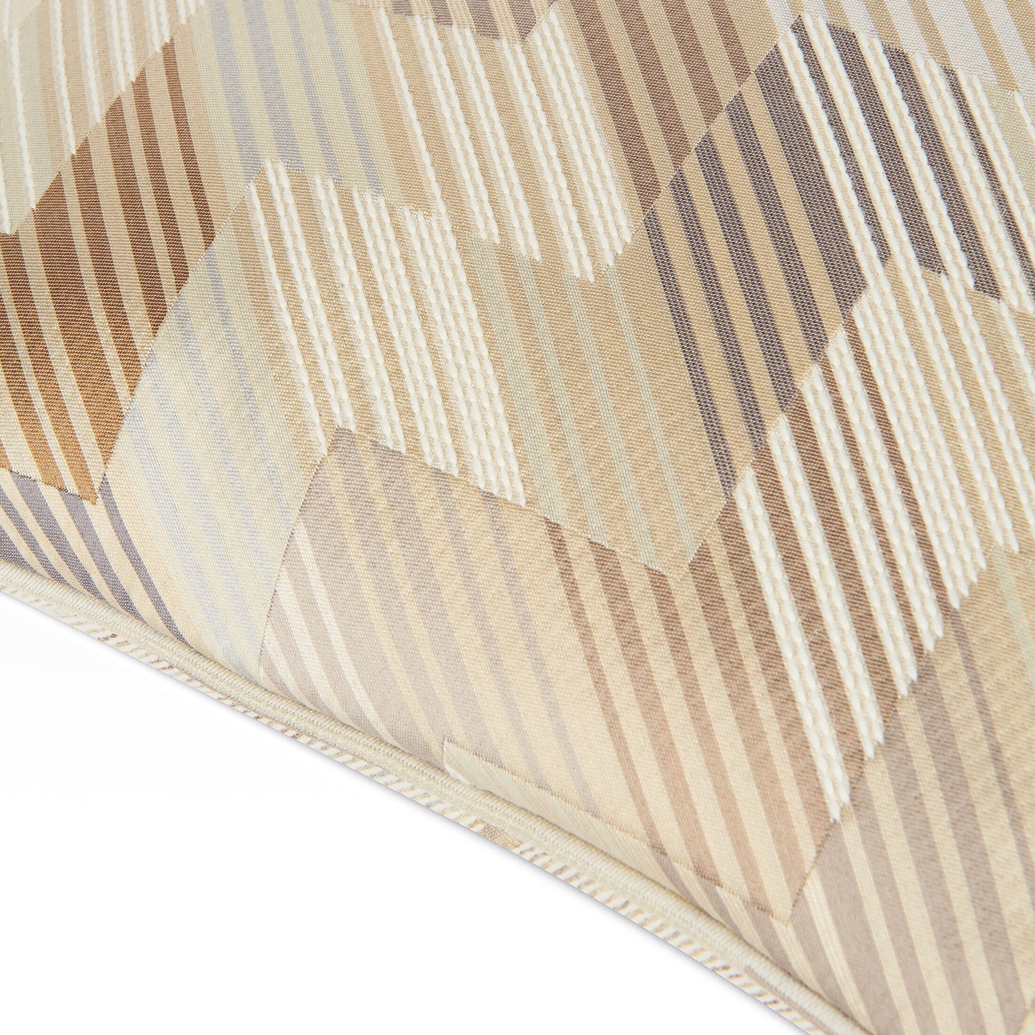 missoni home | betulla cushion 40cm | colour 148R - DC - Image 2