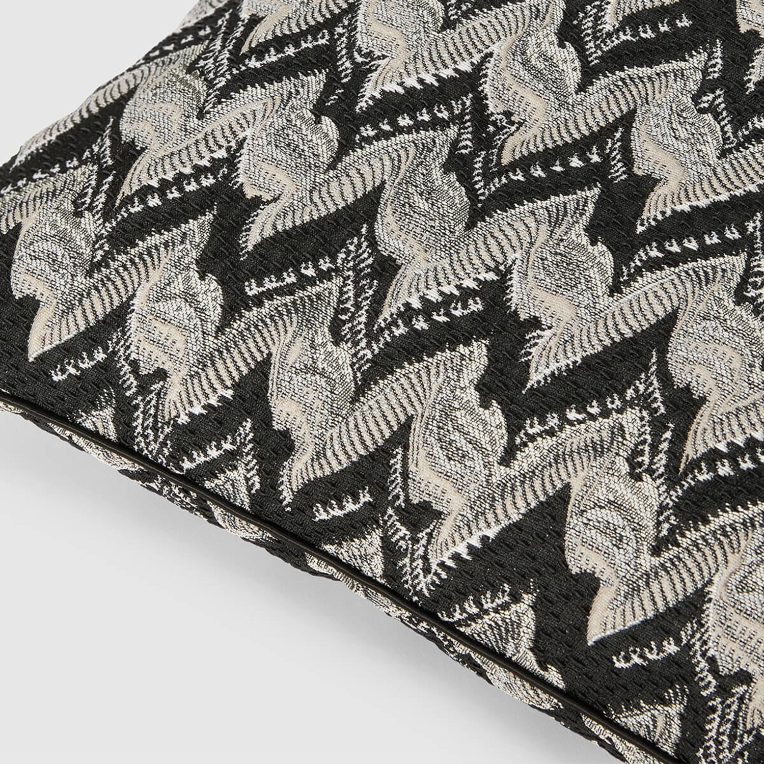 missoni home | fluidity cushion 40cm | colour 160 - Image 2