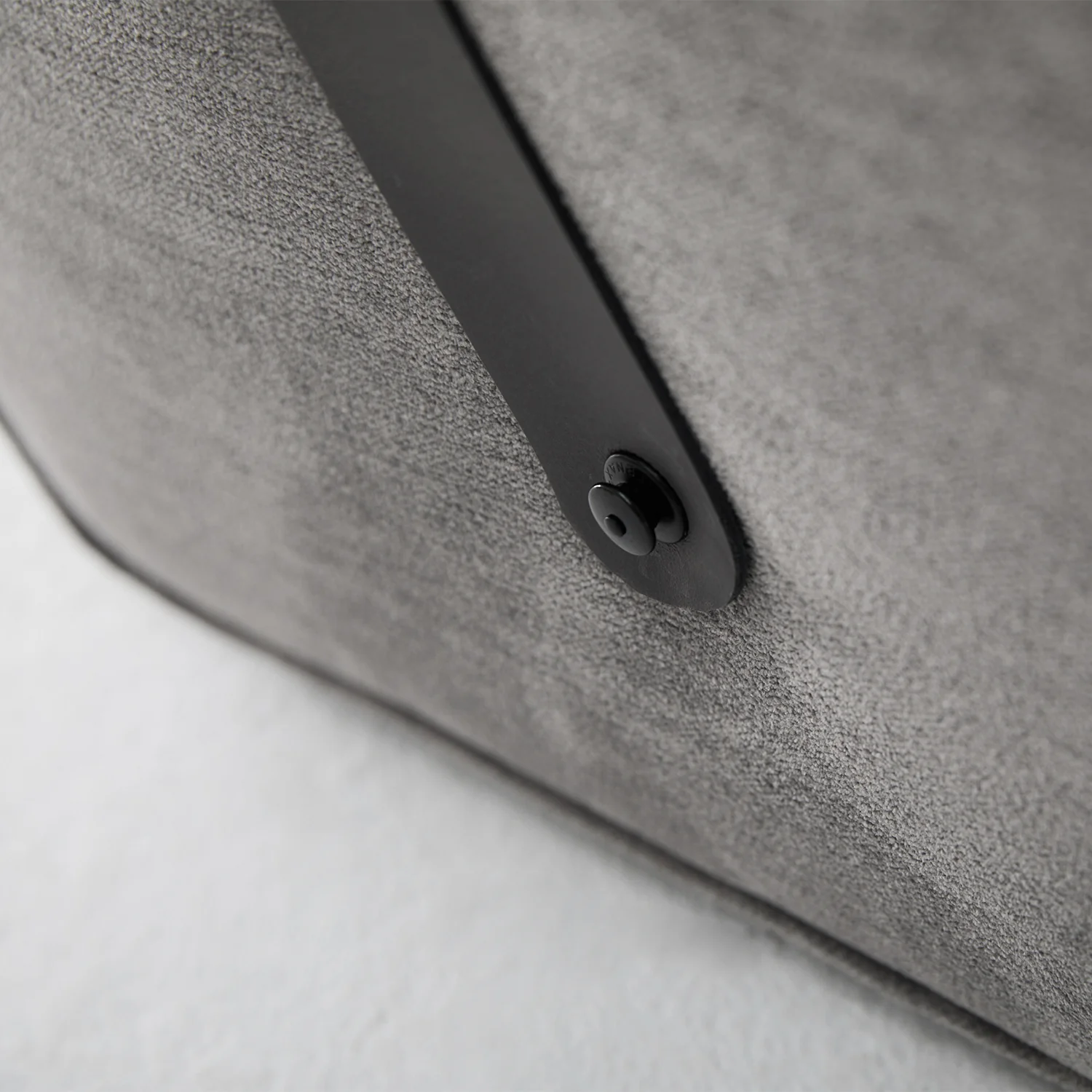 moeller design | slounge sofa bed | loop thyme 206 + leather strap - Image 14