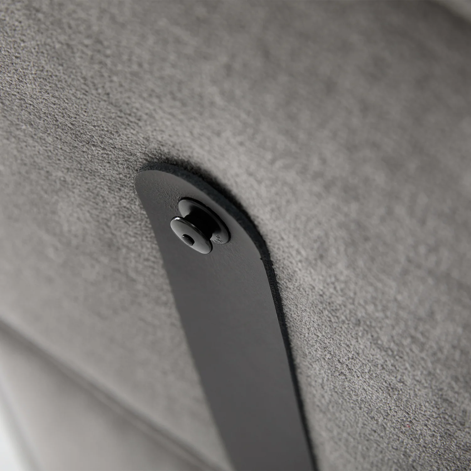 moeller design | slounge sofa bed | loop thyme 206 + leather strap - Image 16