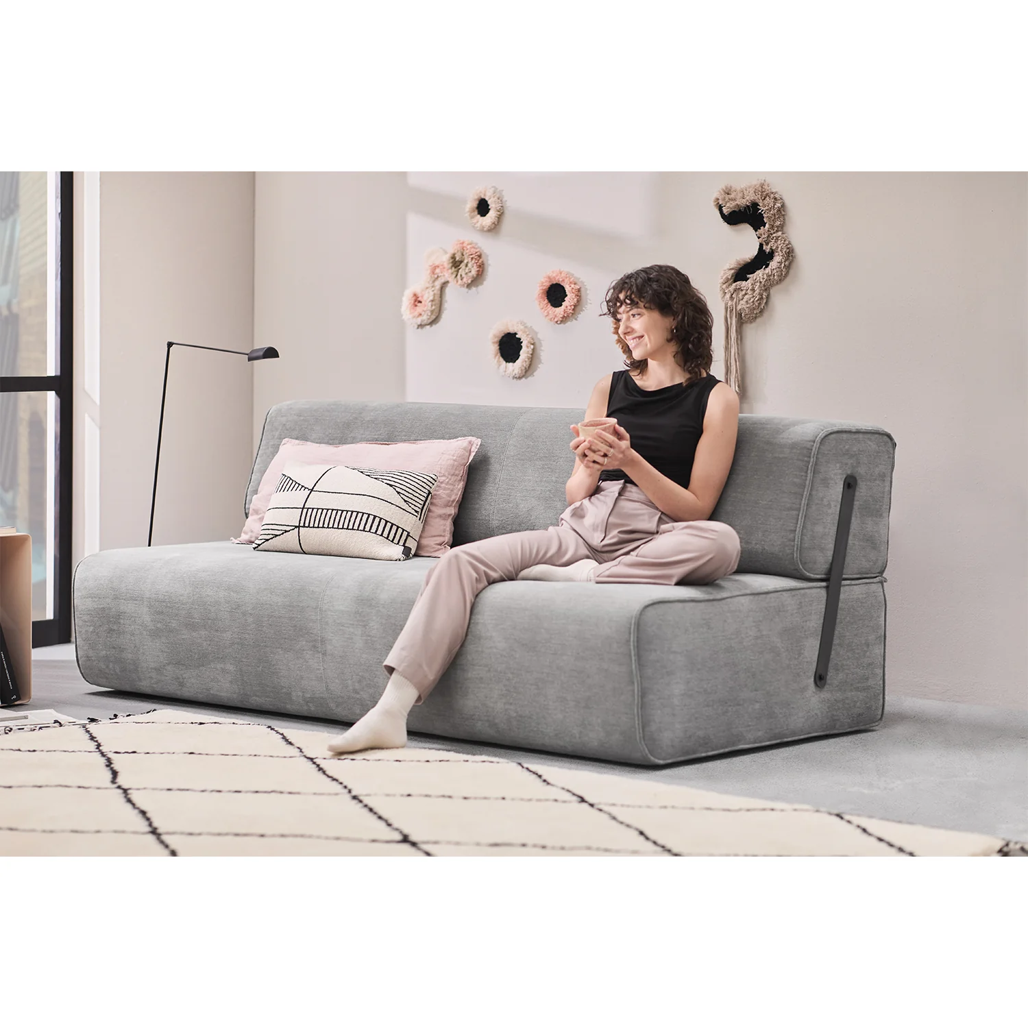 moeller design | slounge sofa bed | loop thyme 206 + leather strap - Image 31